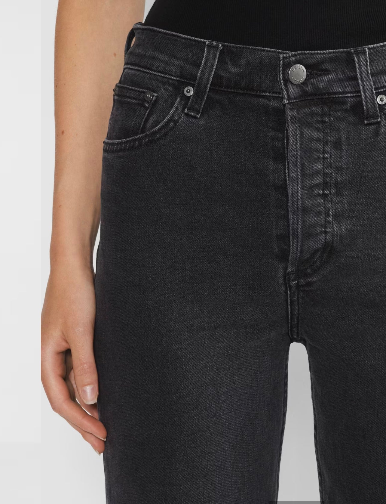 Denim Forum "The Arlo Hi-Rise Straight Jean in Black Eyeliner"(Size 29)