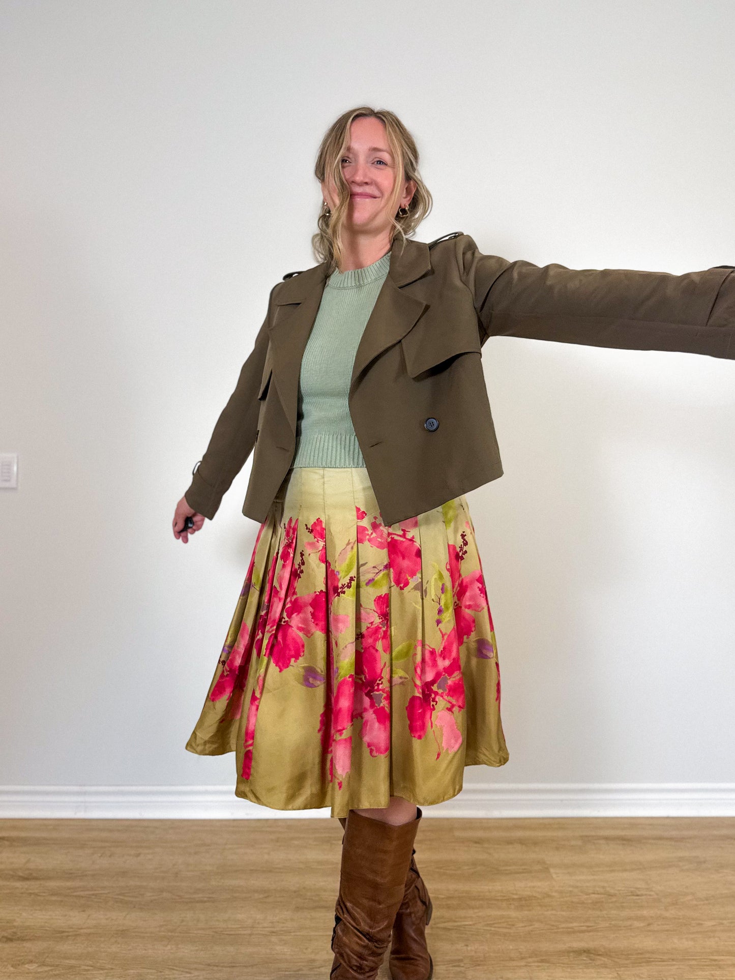Cropped Trench Style Jacket (Size M/L)