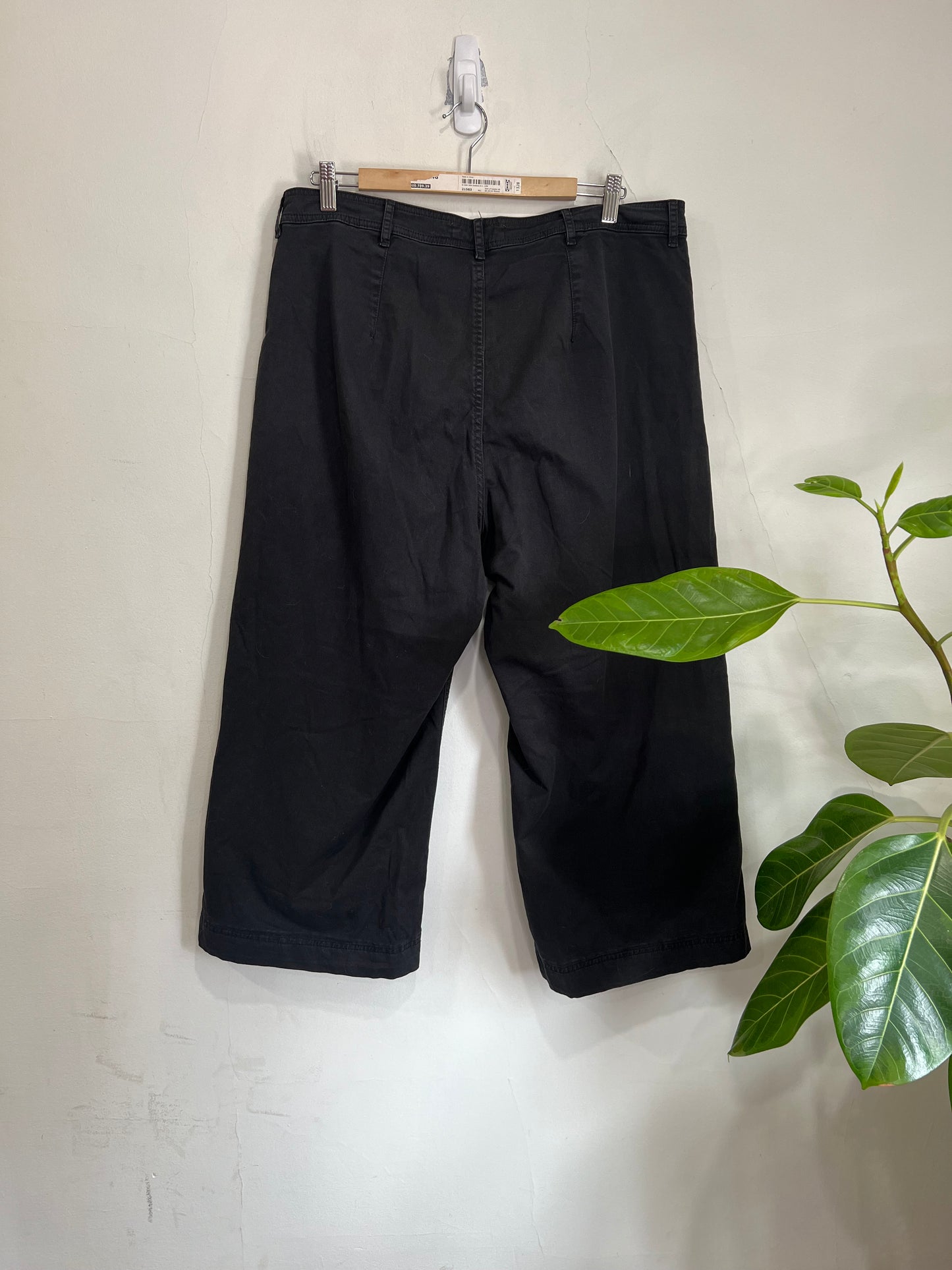 Everlane Black Wide Leg Pants (Size 14)