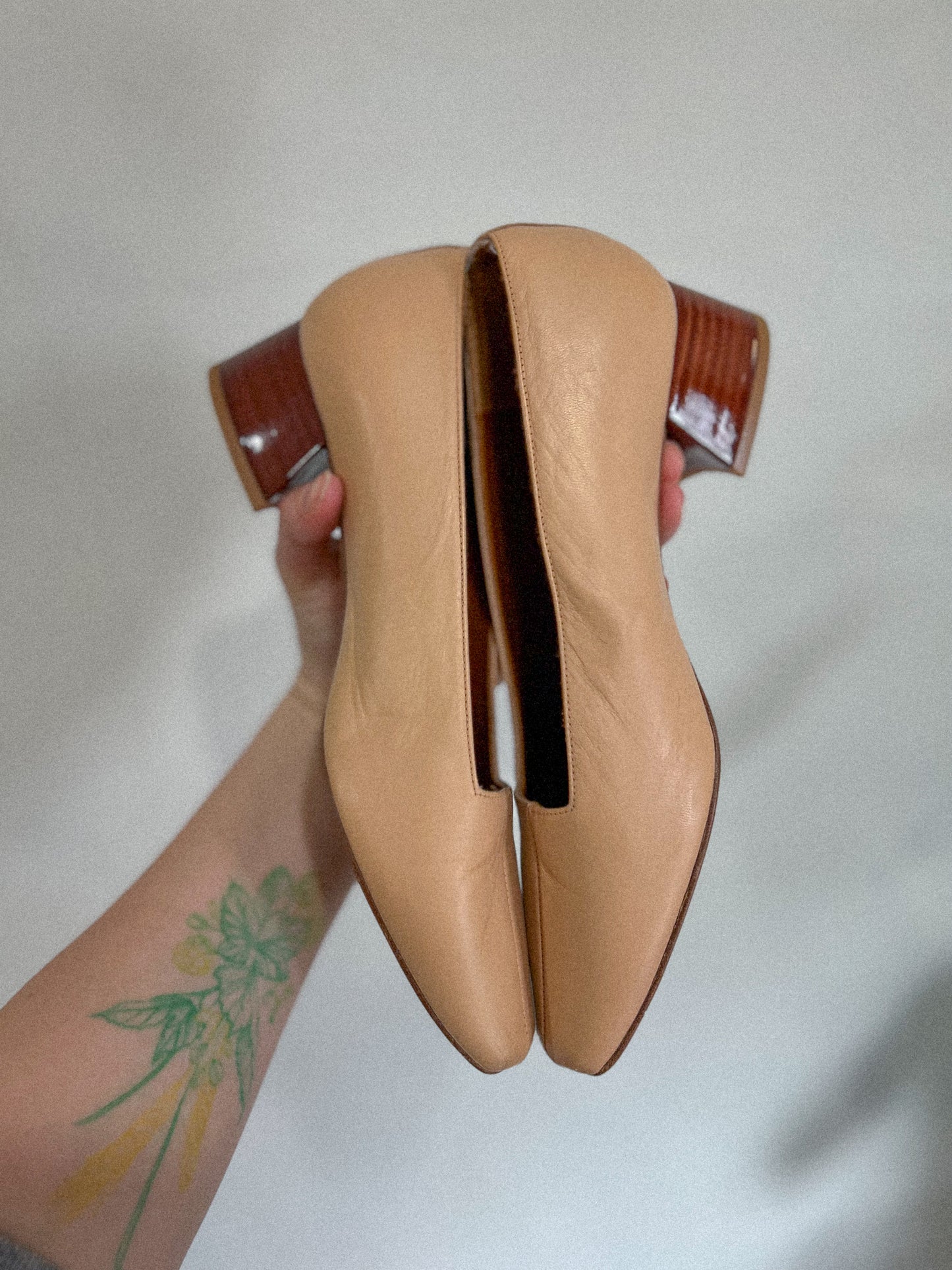 Miista Lond "Taissa Nude Leather Block Heel" (Size 37)