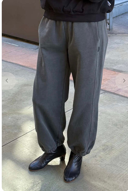Le Bon Shoppe "French Terry Balloon Pants in Grey" (Size L)