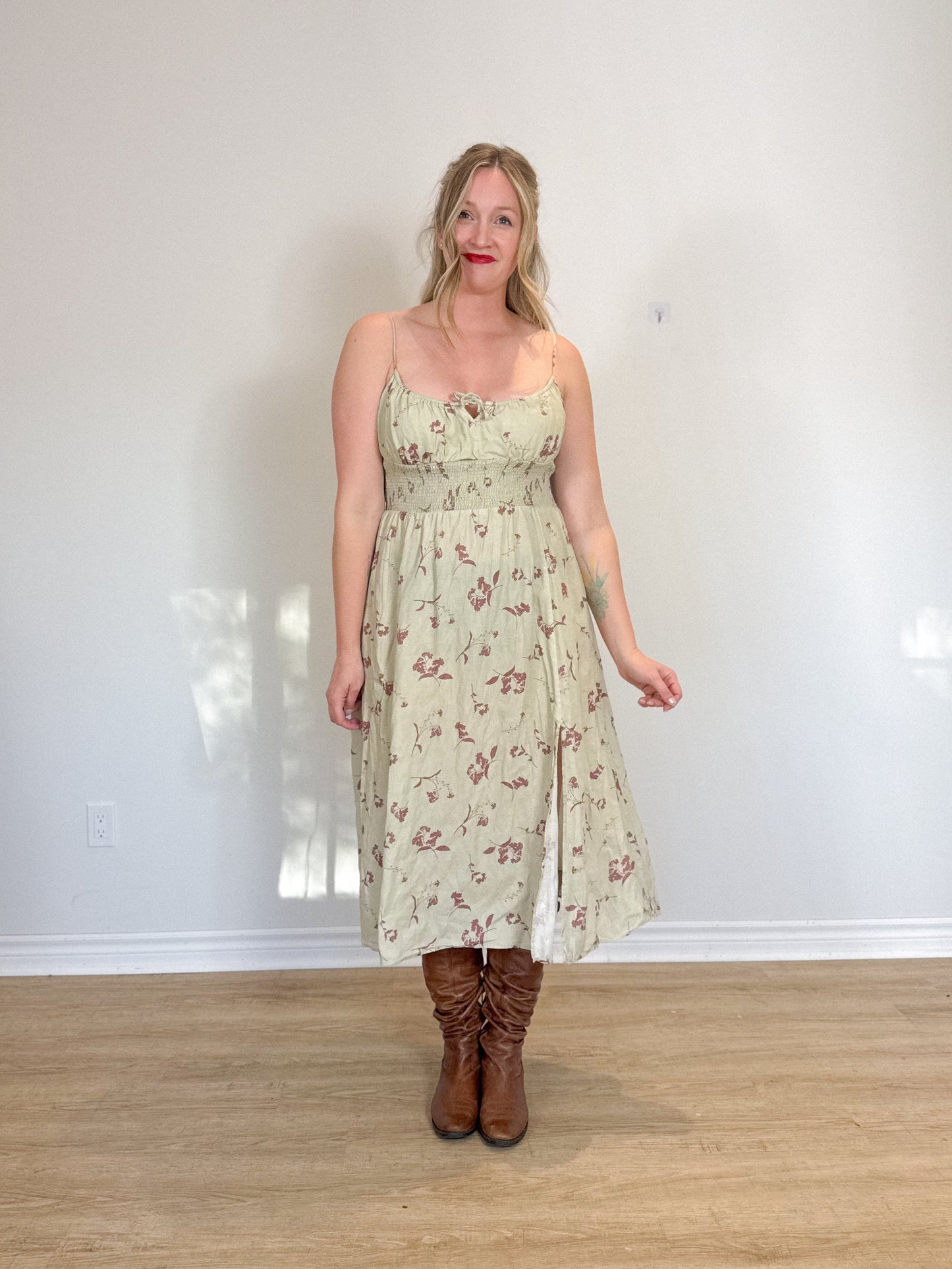 Wilfred "Genoa Linen Midi Dress in Sage Green Floral" (Size XL)