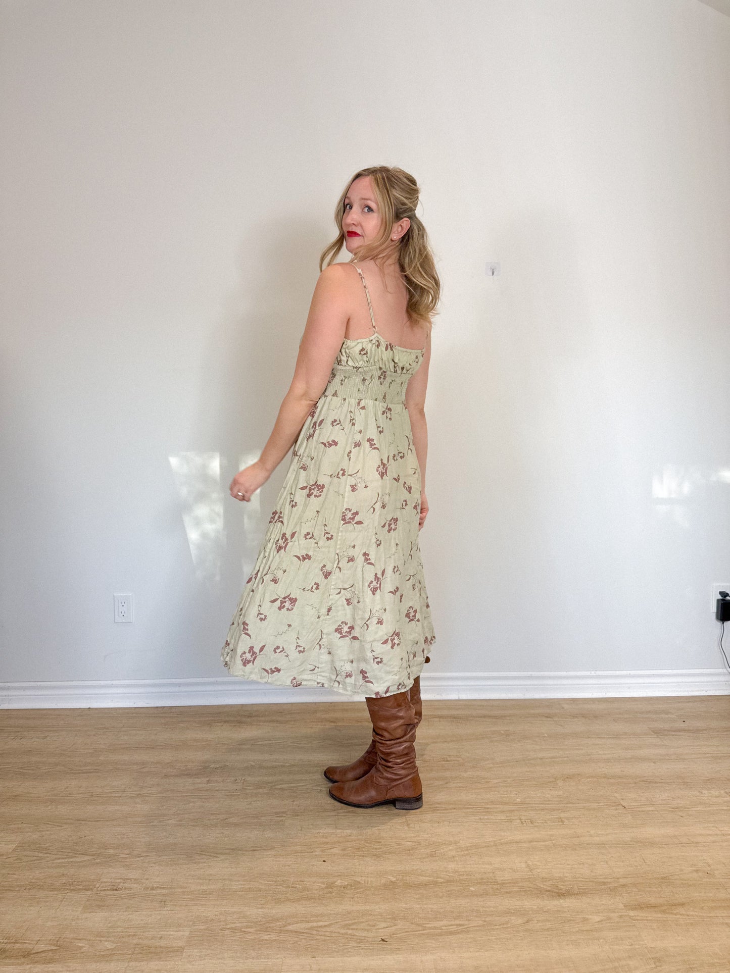 Wilfred "Genoa Linen Midi Dress in Sage Green Floral" (Size XL)