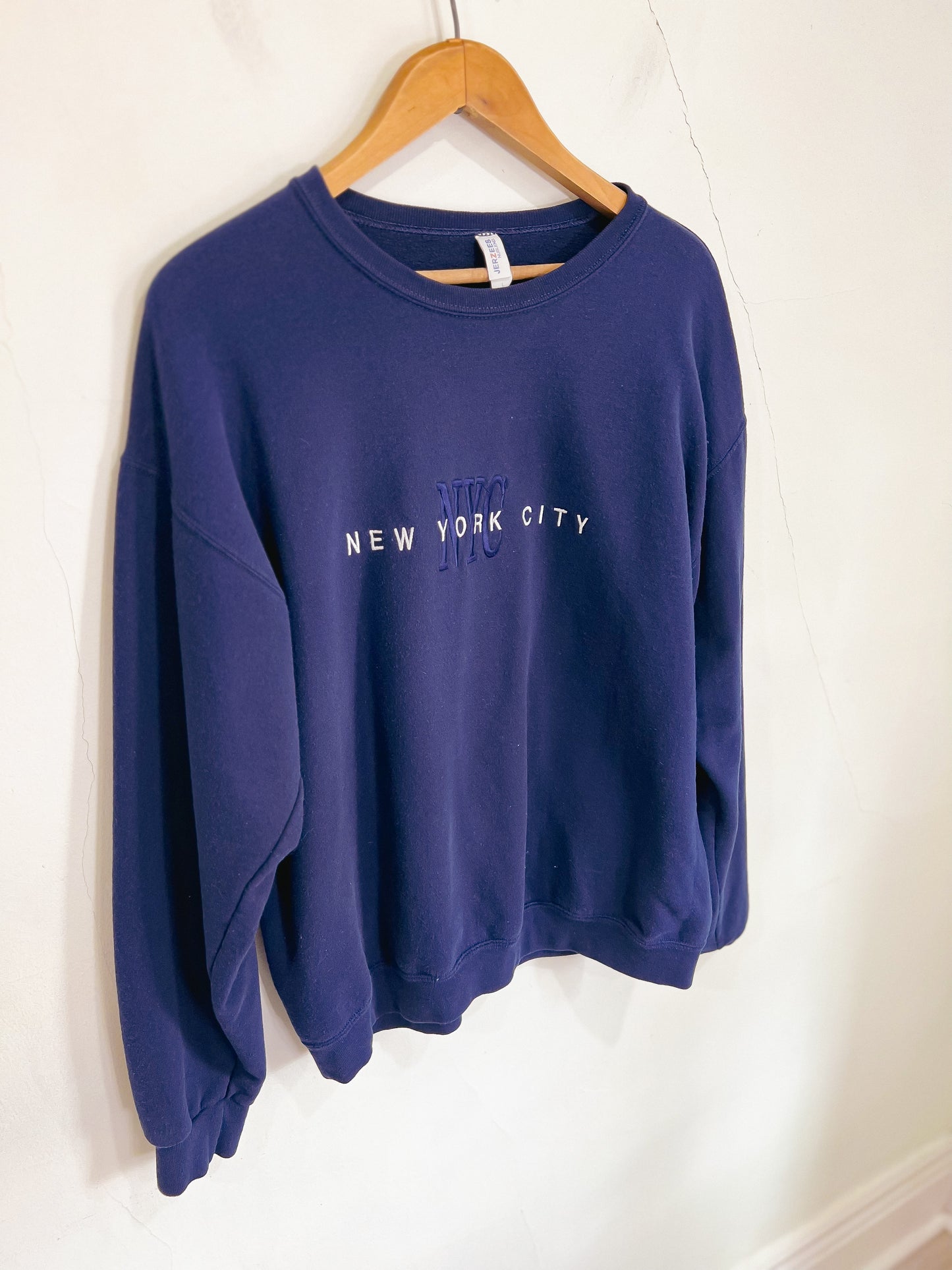 New York City Crewneck in Navy (Size L)