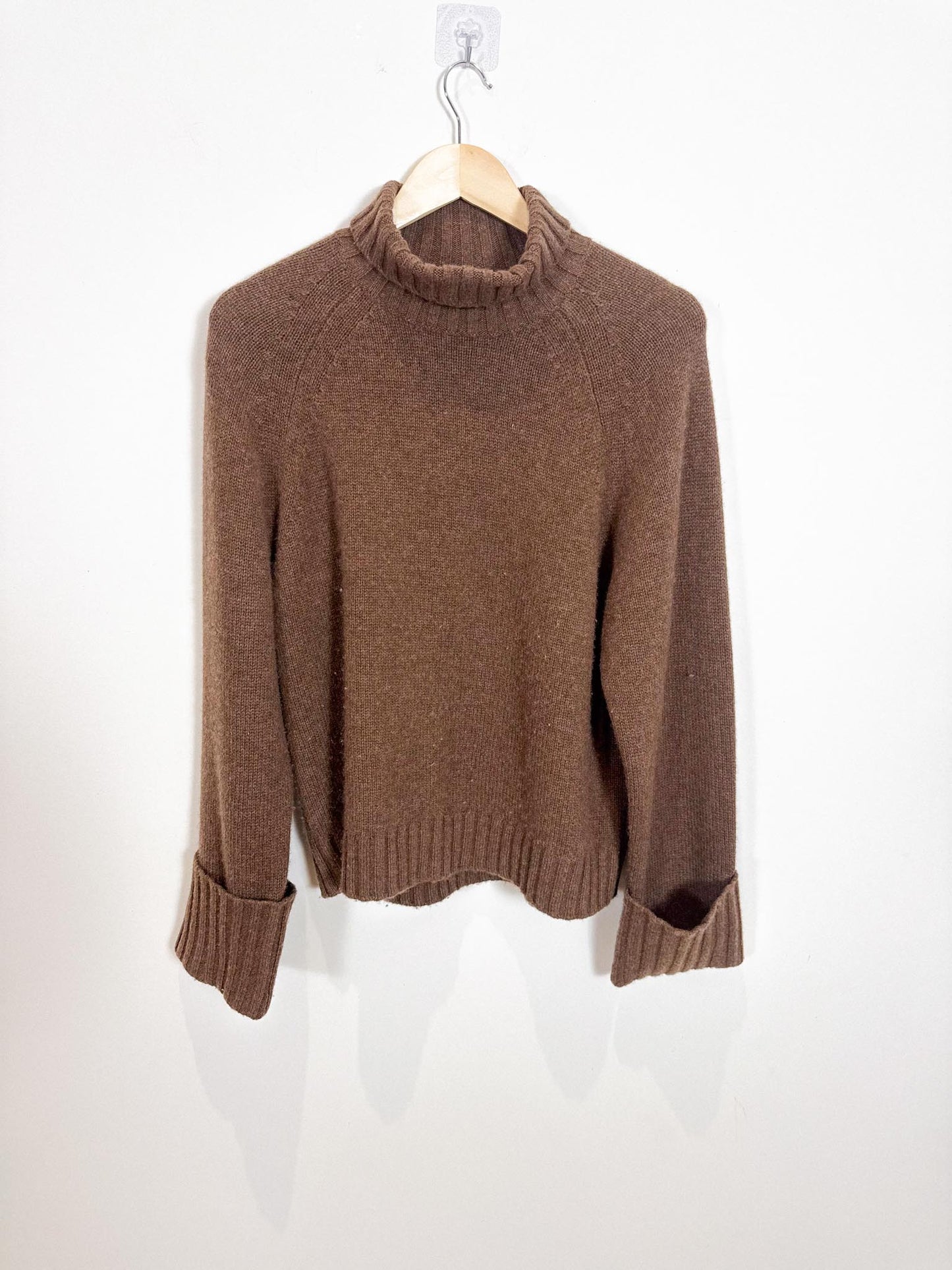 Wilfred "Luxe Cashmere Jan Sweater in Brown" (Size S/M)