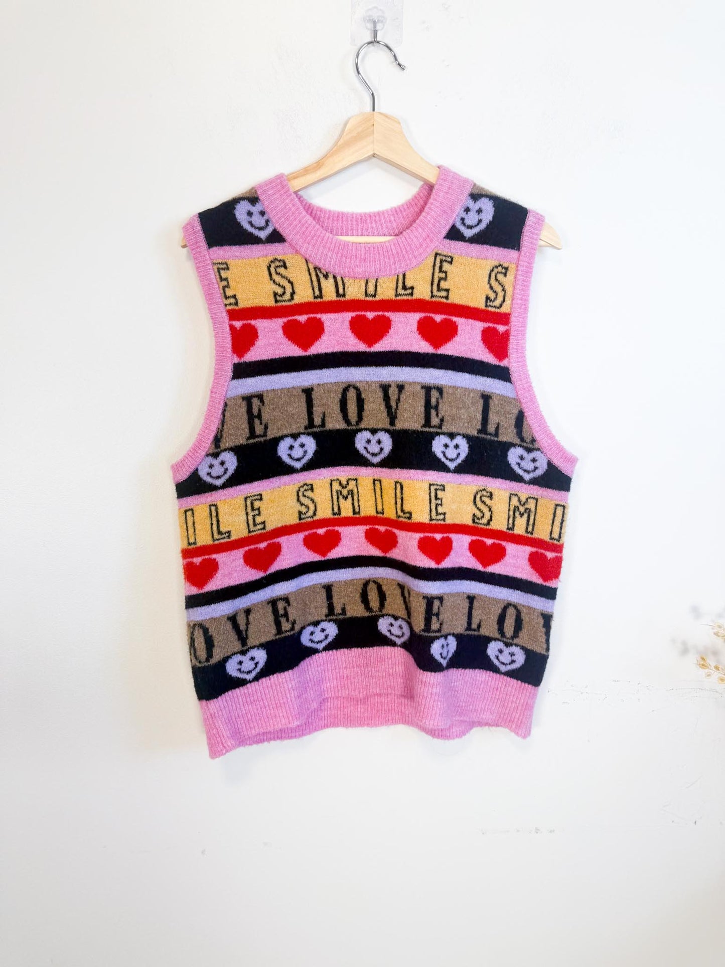 ICHI "Love Sweater Vest in Pink" (Size M/L)
