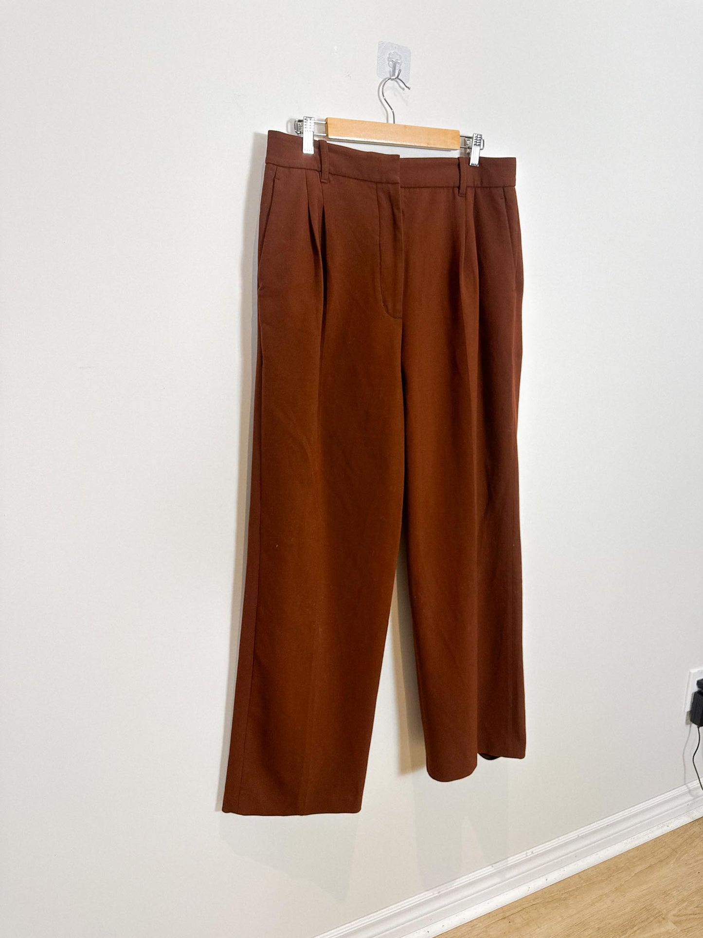 Wilfred Trousers in Brown (Size L/XL)