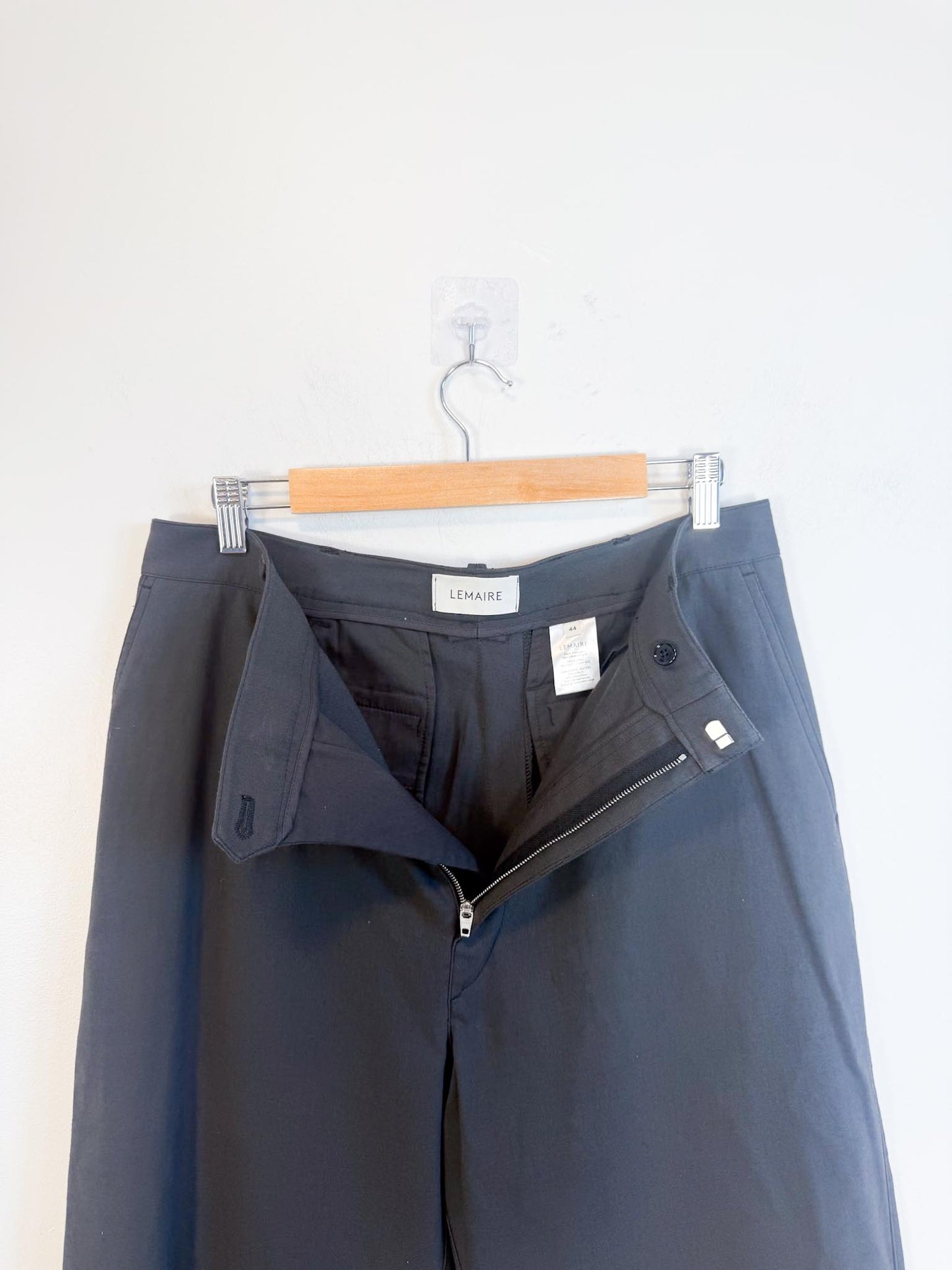 LEMAIRE Barrel Leg Trouser in Charcoal (Size 44)