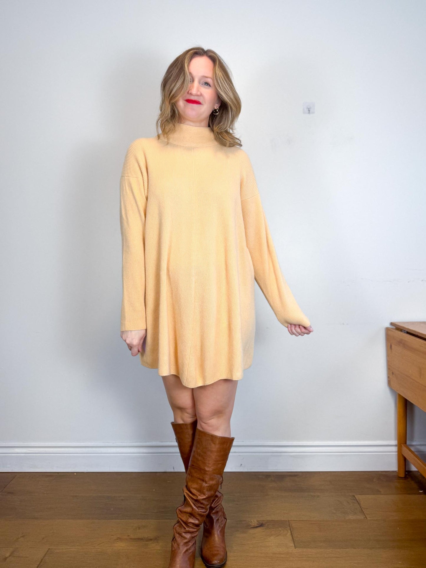 Vintage Cashmere Sweater Dress in Sandy Beige (Size M/L)
