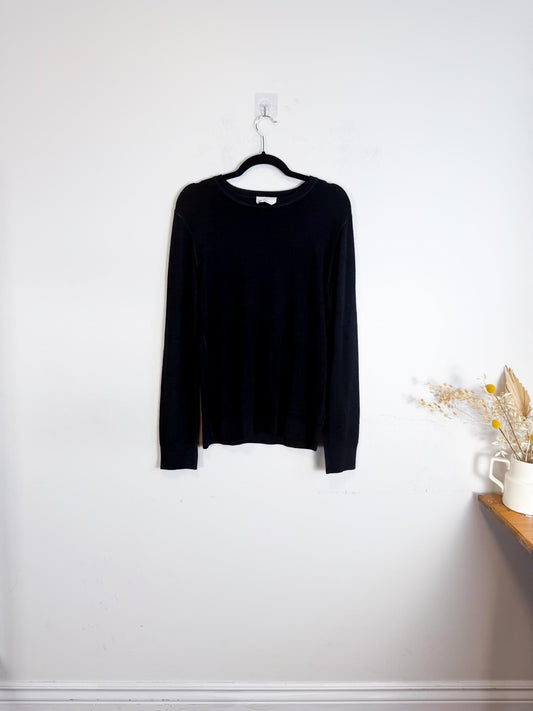 7 For All Mankind Lightweight Merino Wool Sweater in Charcoal (Size M)