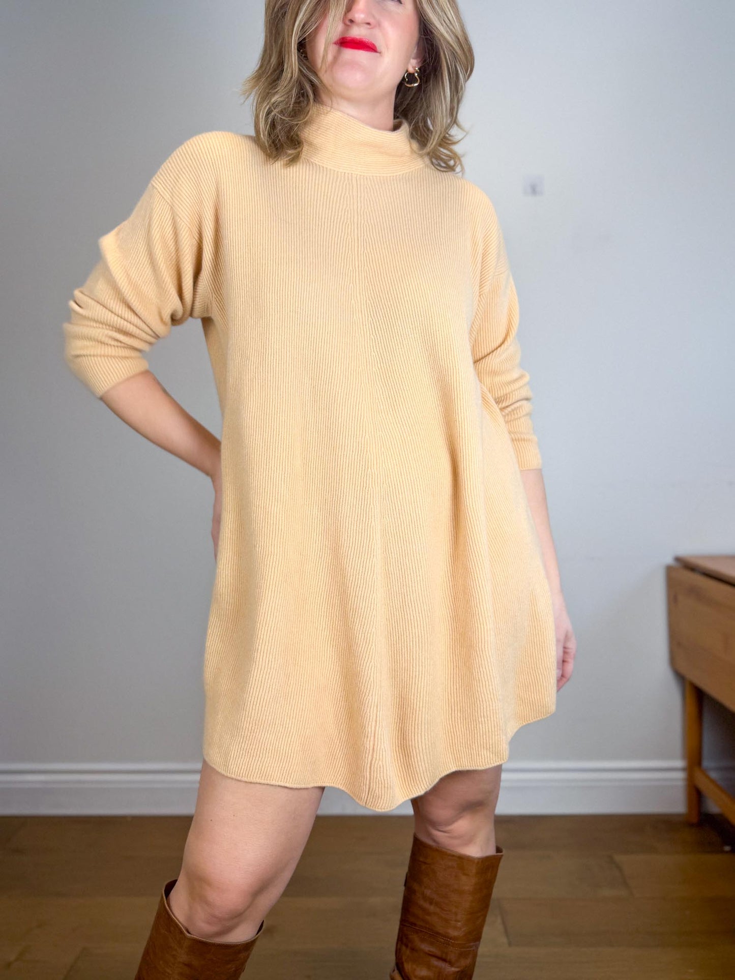 Vintage Cashmere Sweater Dress in Sandy Beige (Size M/L)