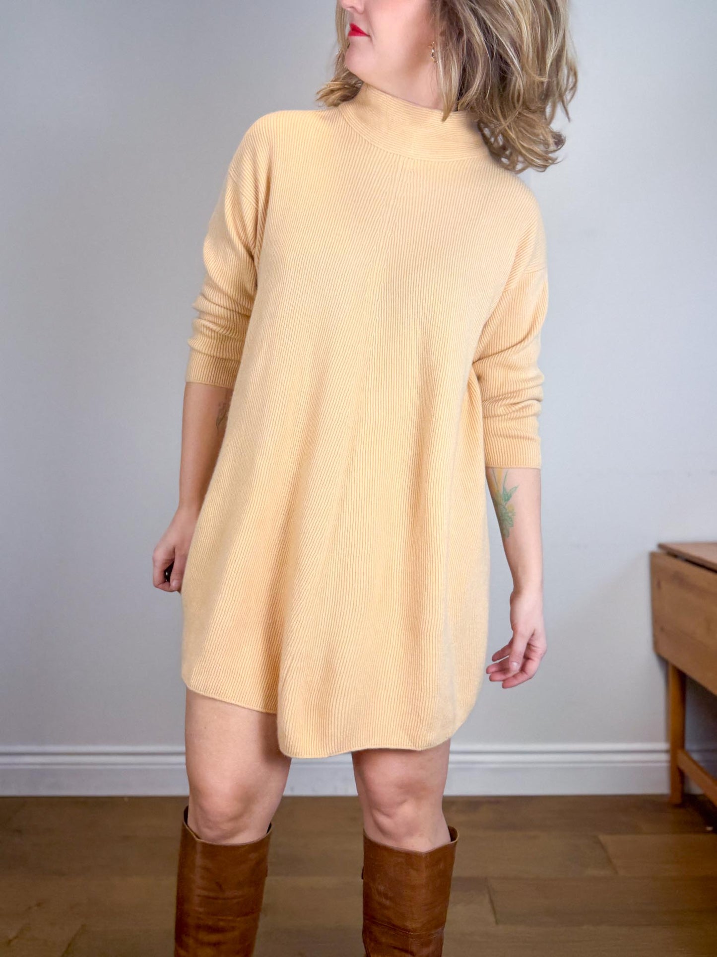 Vintage Cashmere Sweater Dress in Sandy Beige (Size M/L)