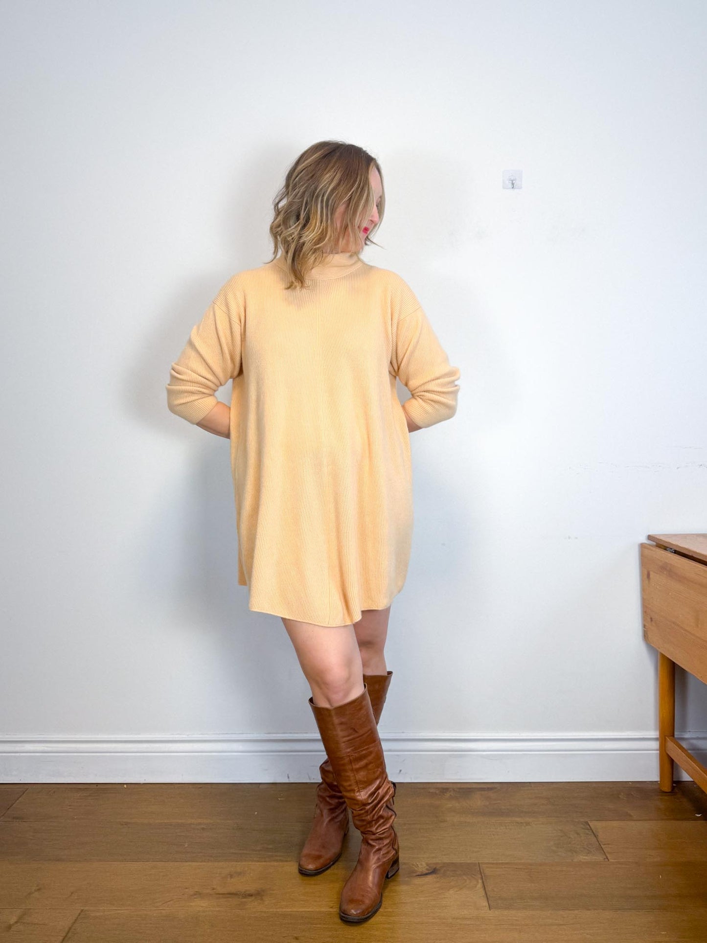 Vintage Cashmere Sweater Dress in Sandy Beige (Size M/L)