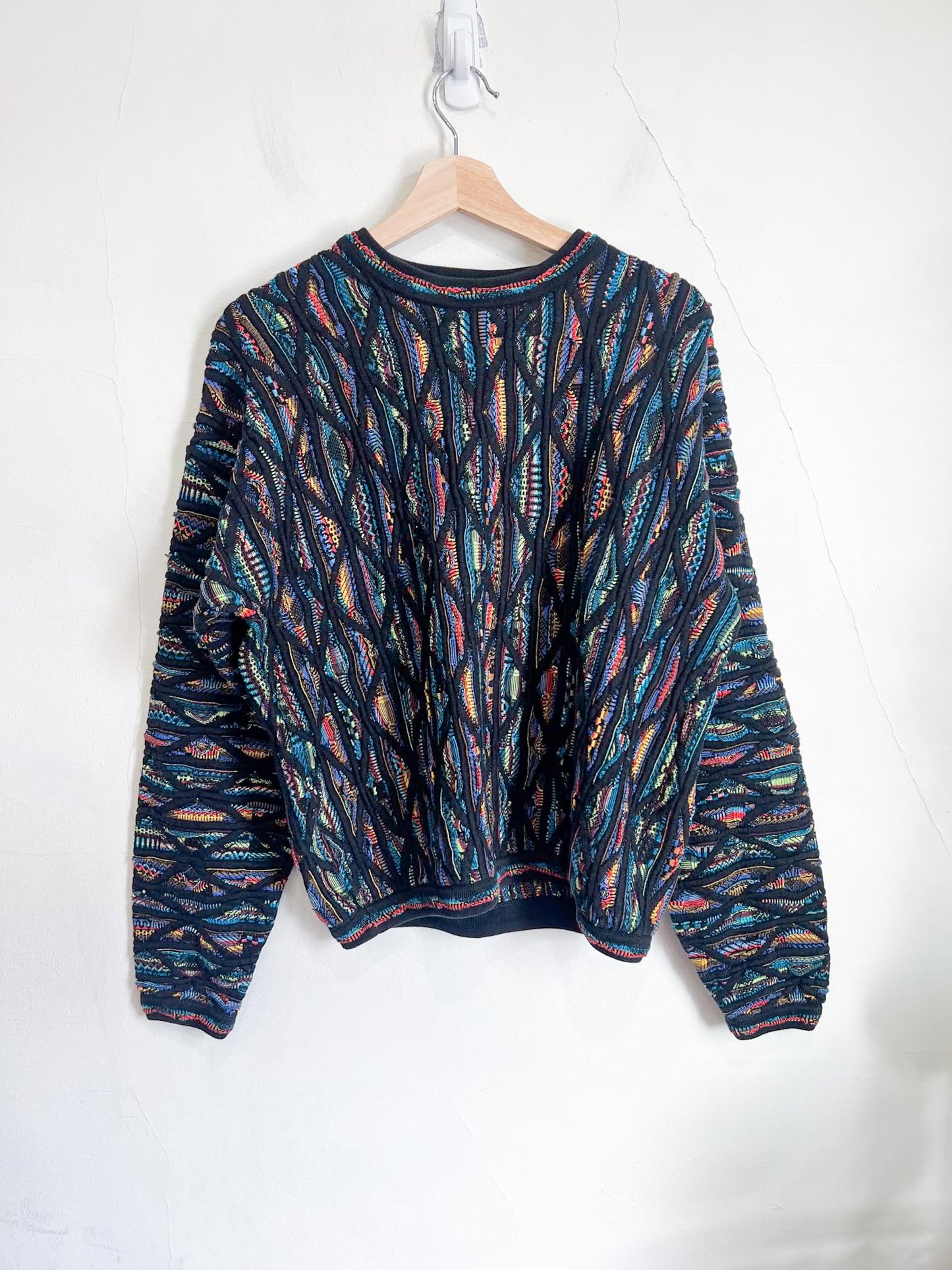 Vintage Tundra Canada Coogi Style Sweater (Size M/L)