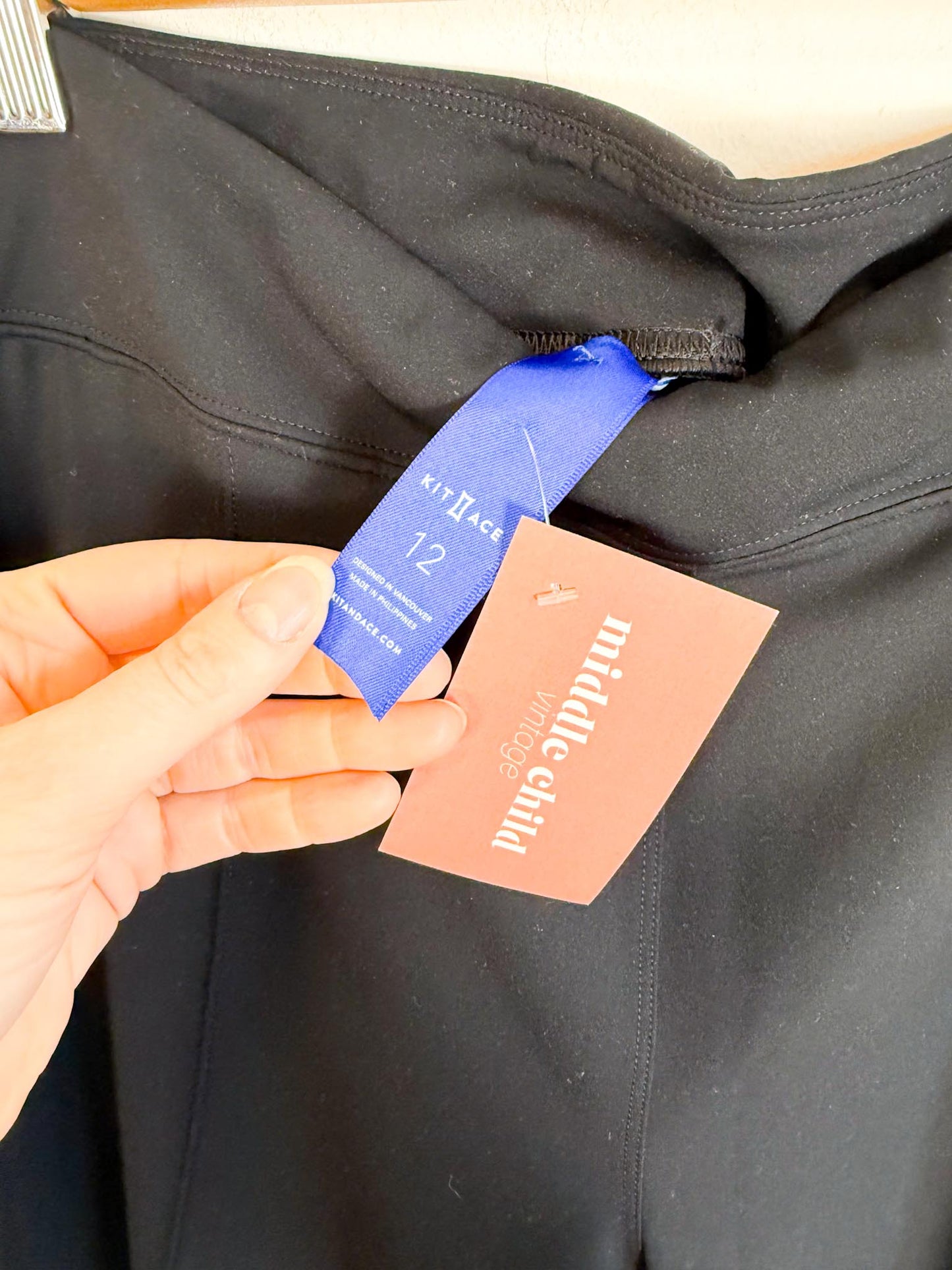 Kit & Ace High Rise Cropped Pants in Black (Size 12)