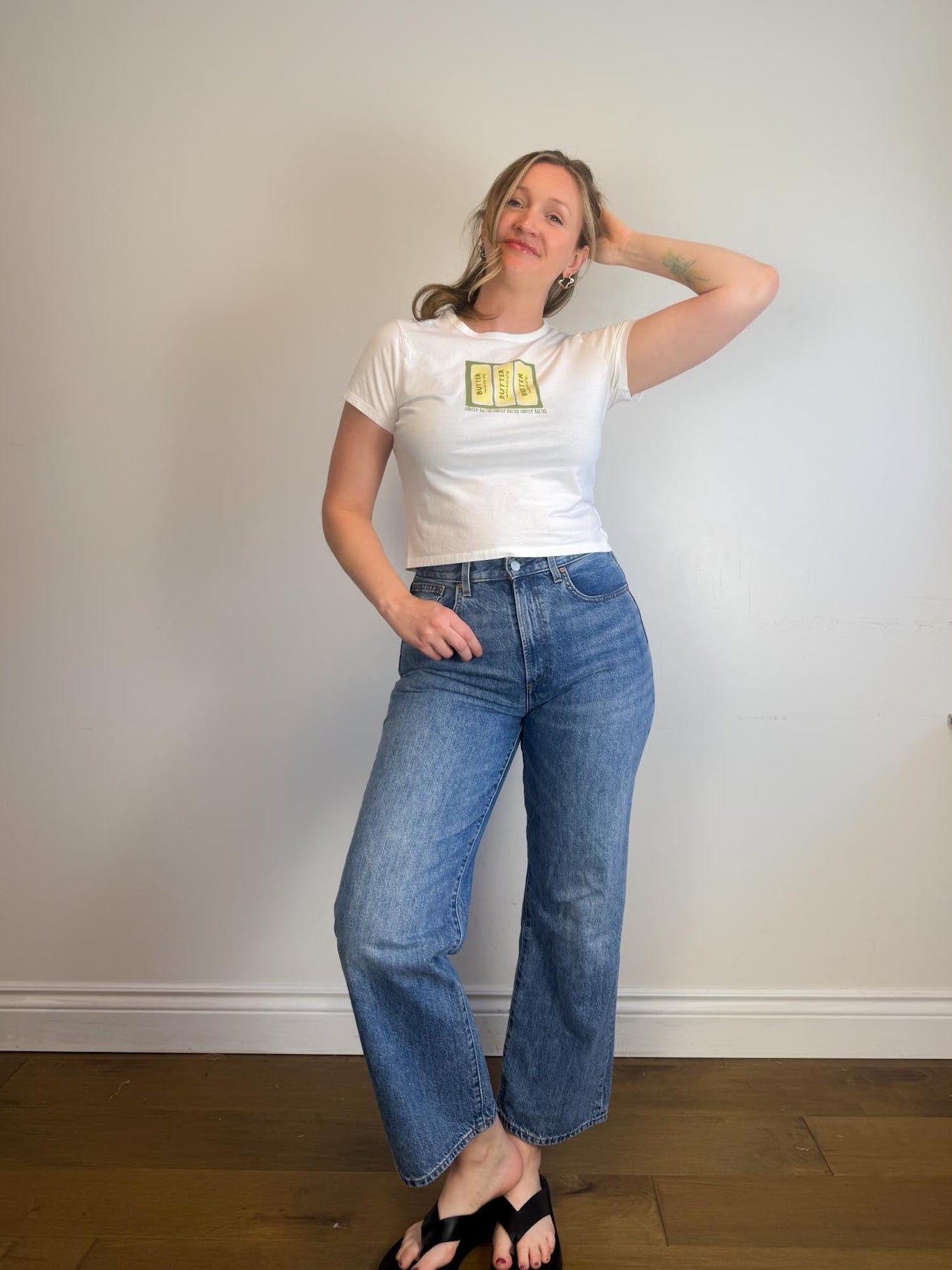 Denim Forum "The Farrah Hi-Rise Wide Jean" (Size 31)
