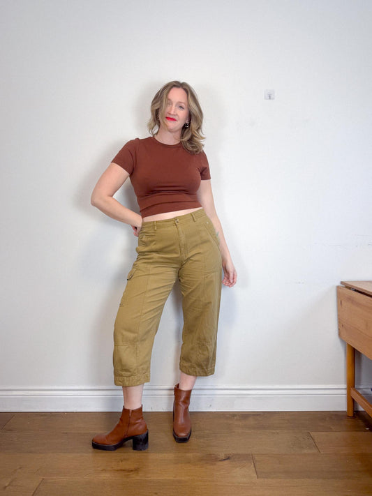by Anthropologie Cropped Cargo Pants in Khaki Green (Size 14P)