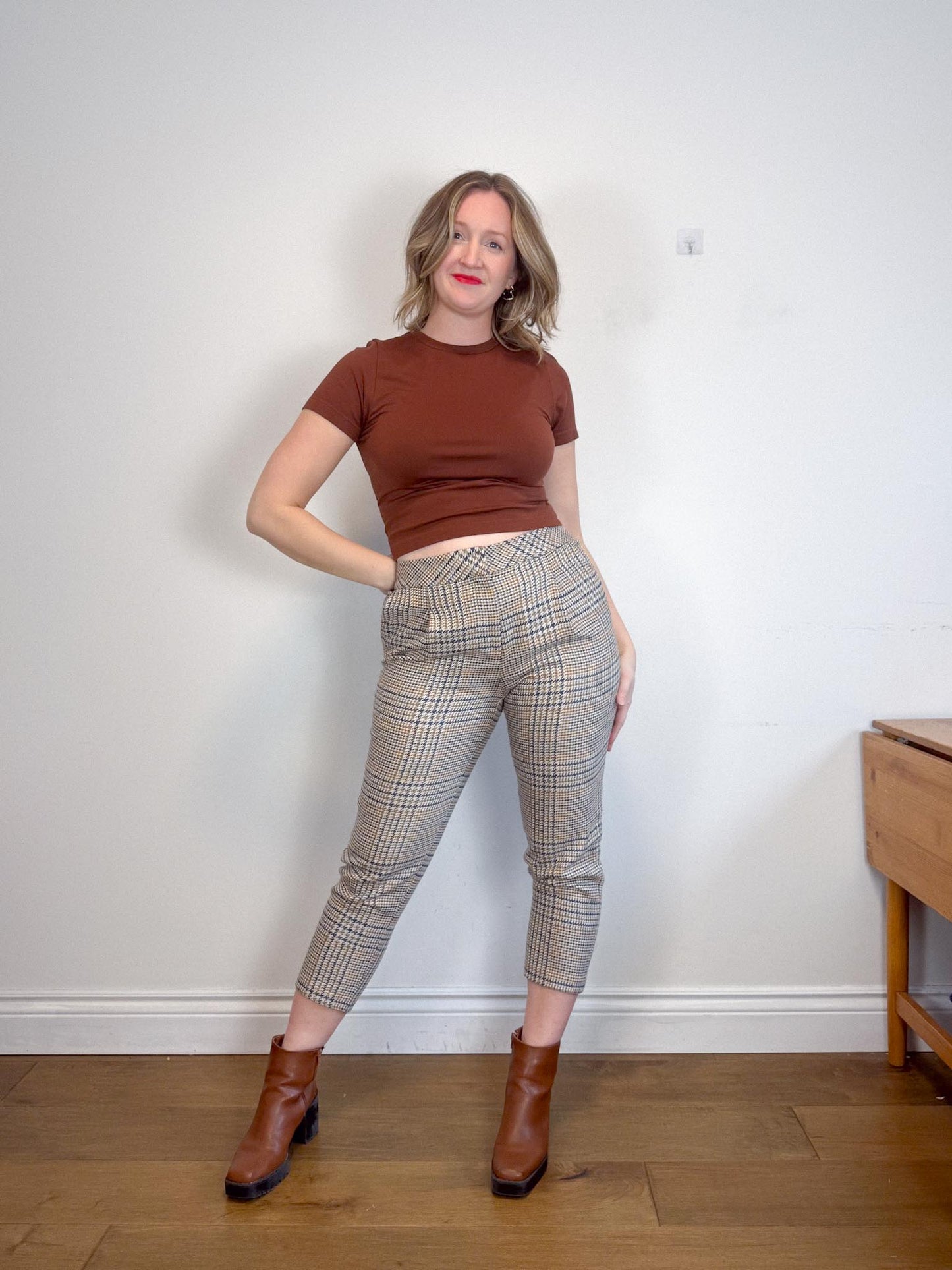 Perspective Trousers in Houndstooth Print (Size M/L)