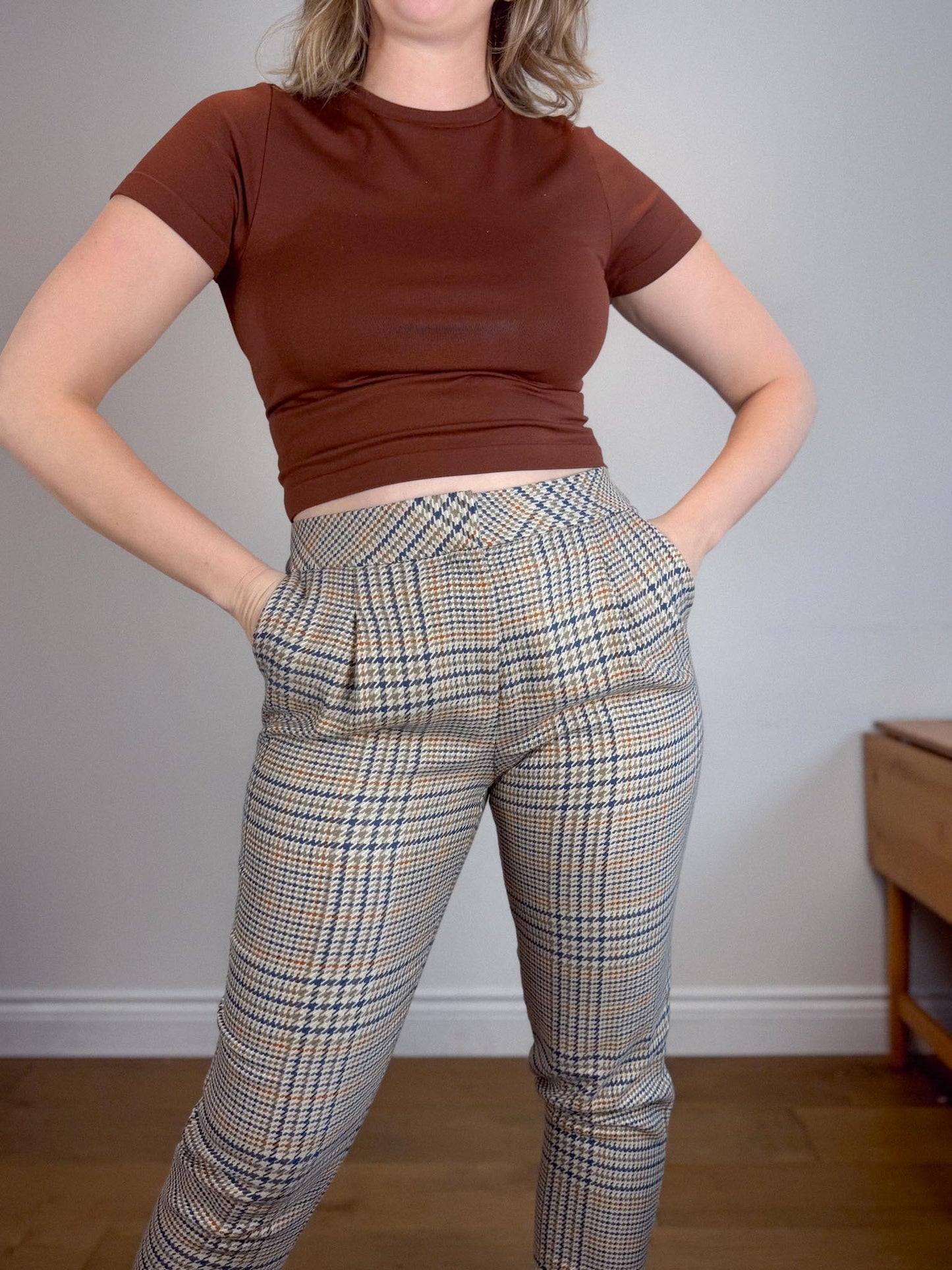 Perspective Trousers in Houndstooth Print (Size M/L)