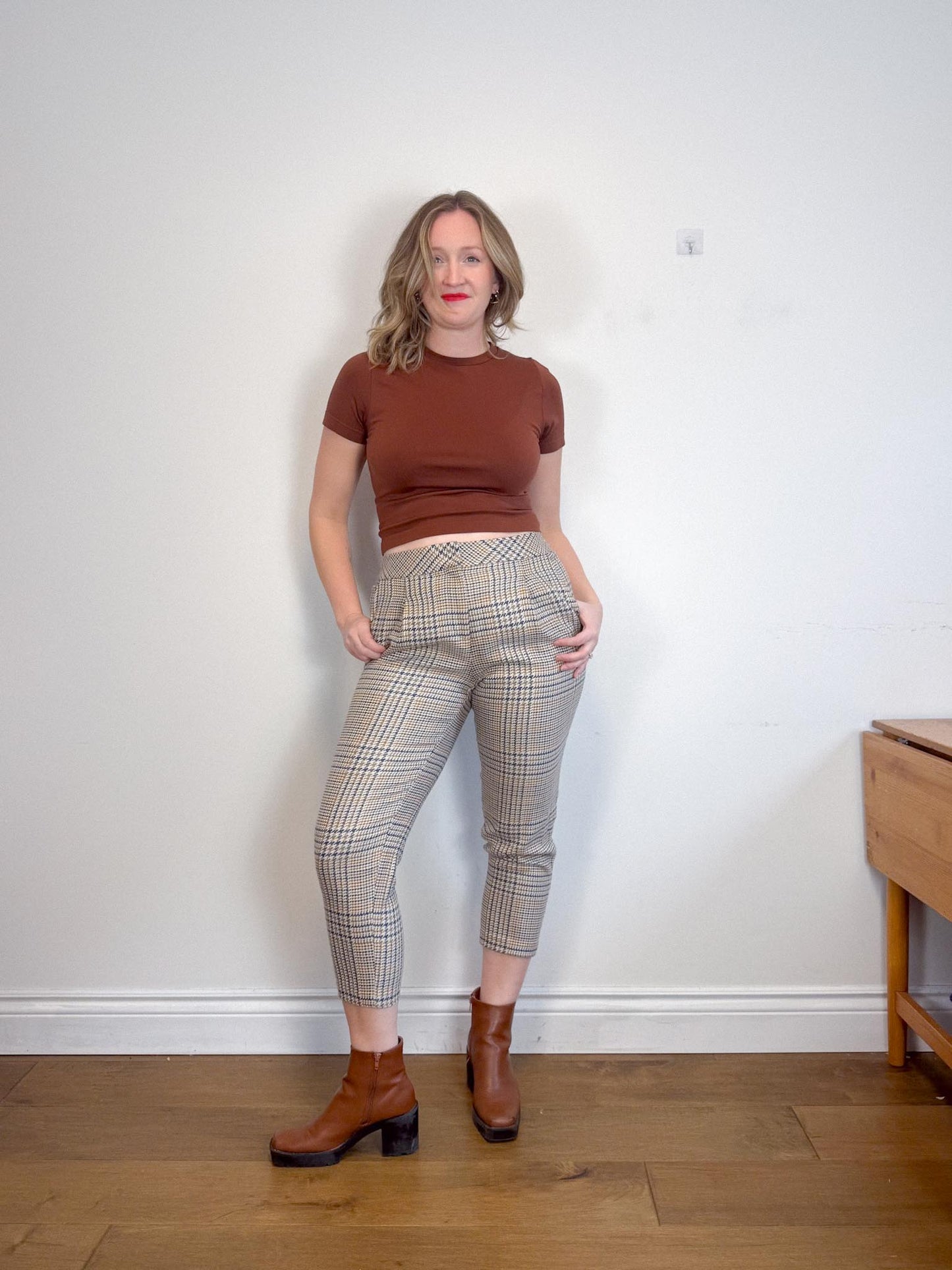Perspective Trousers in Houndstooth Print (Size M/L)