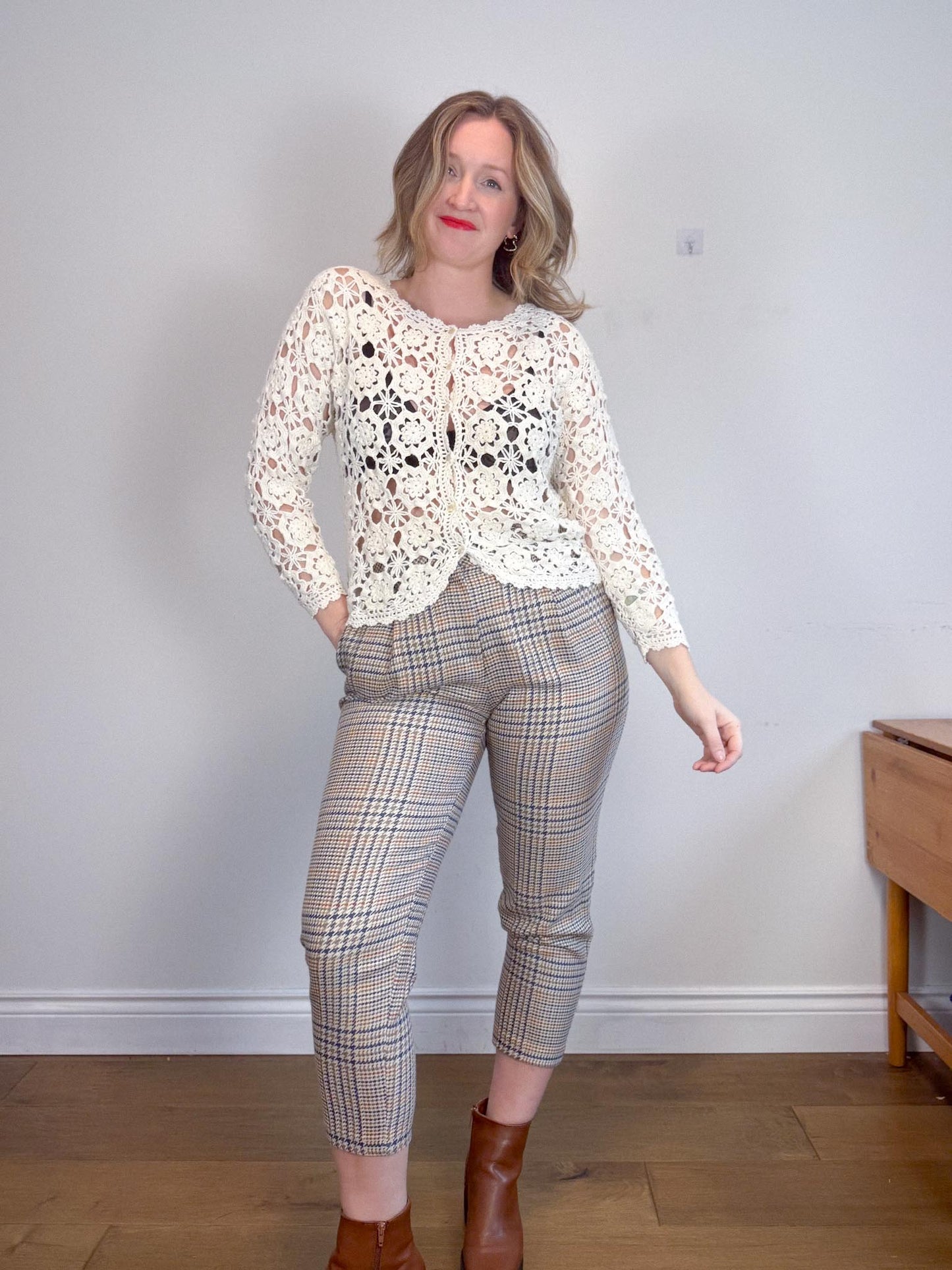Perspective Trousers in Houndstooth Print (Size M/L)