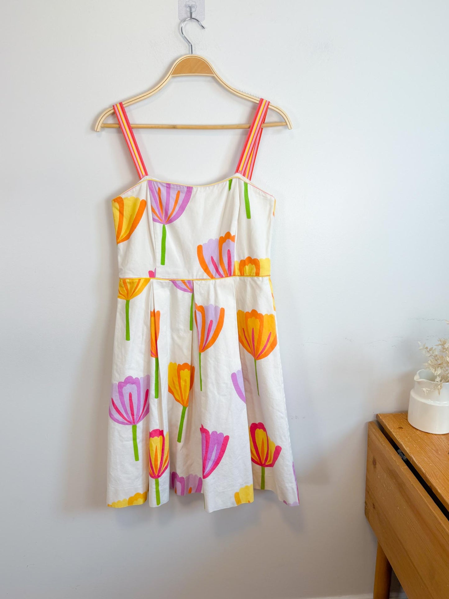 Vintage Molly B. Made in the USA White Tulip Floral Dress (Size S/M)