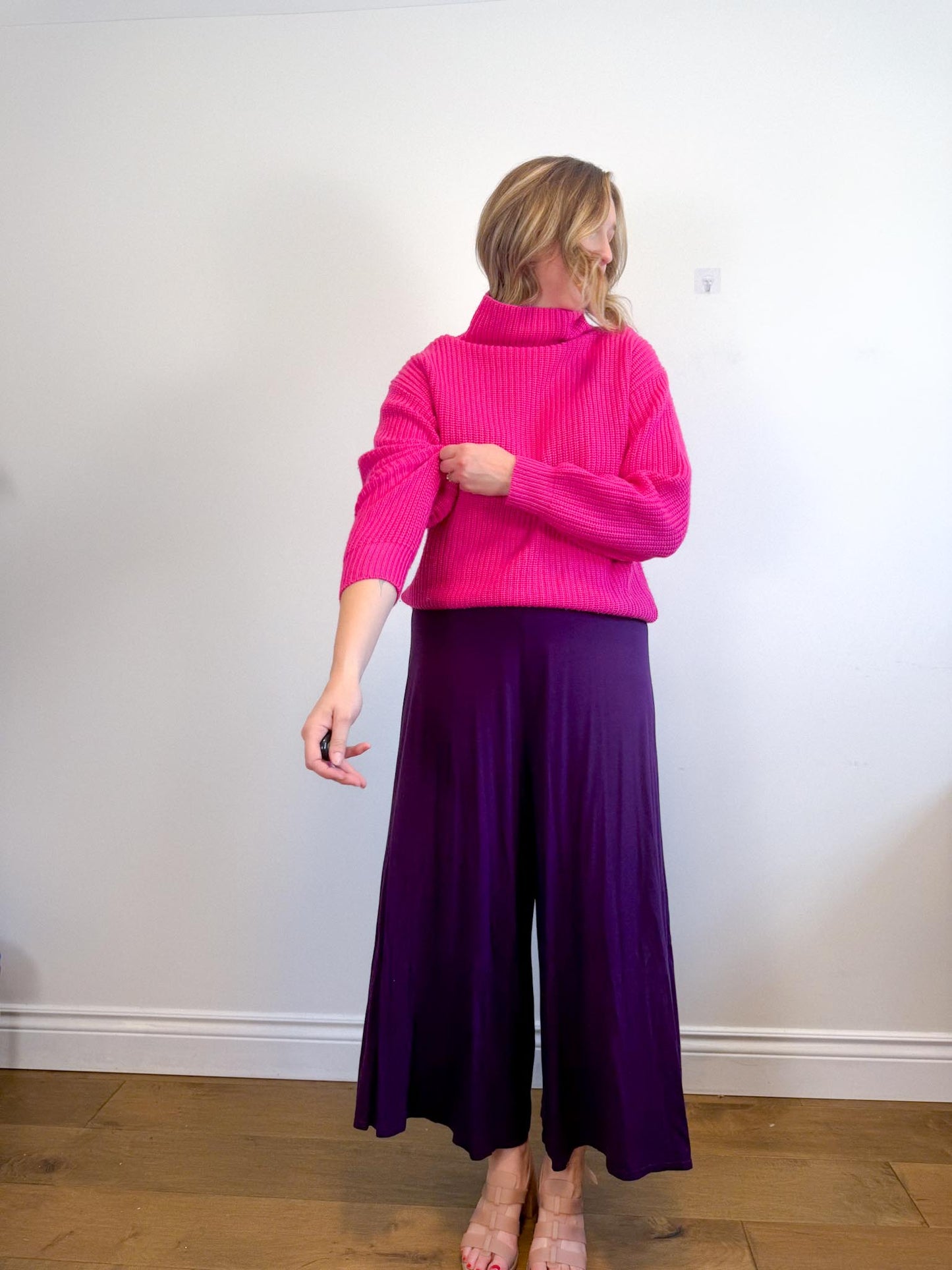 Wilfred "Montpellier Merino Wool Sweater in Hot Pink" (Size M)