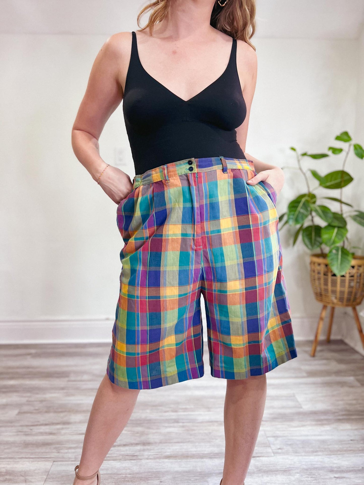 Vintage Plaid Long Shorts (Size XL)