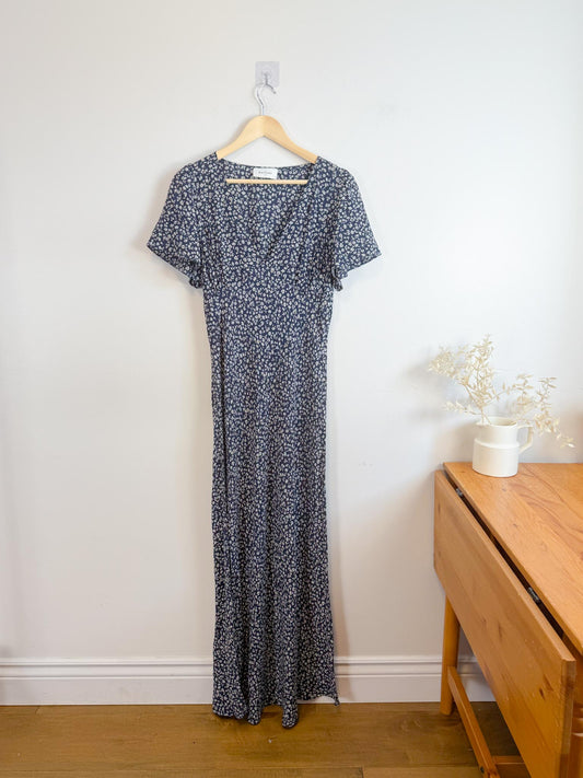 MATTEAU Designer "Organic Silk Crepe De Chine Maxi Dress in Navy Floral (Size 8)