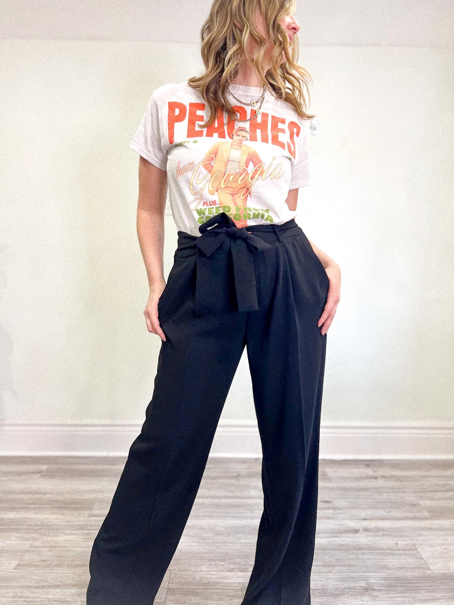 Justin Bieber "PEACHES" Graphic Tee SOLD AS IS (Size M)