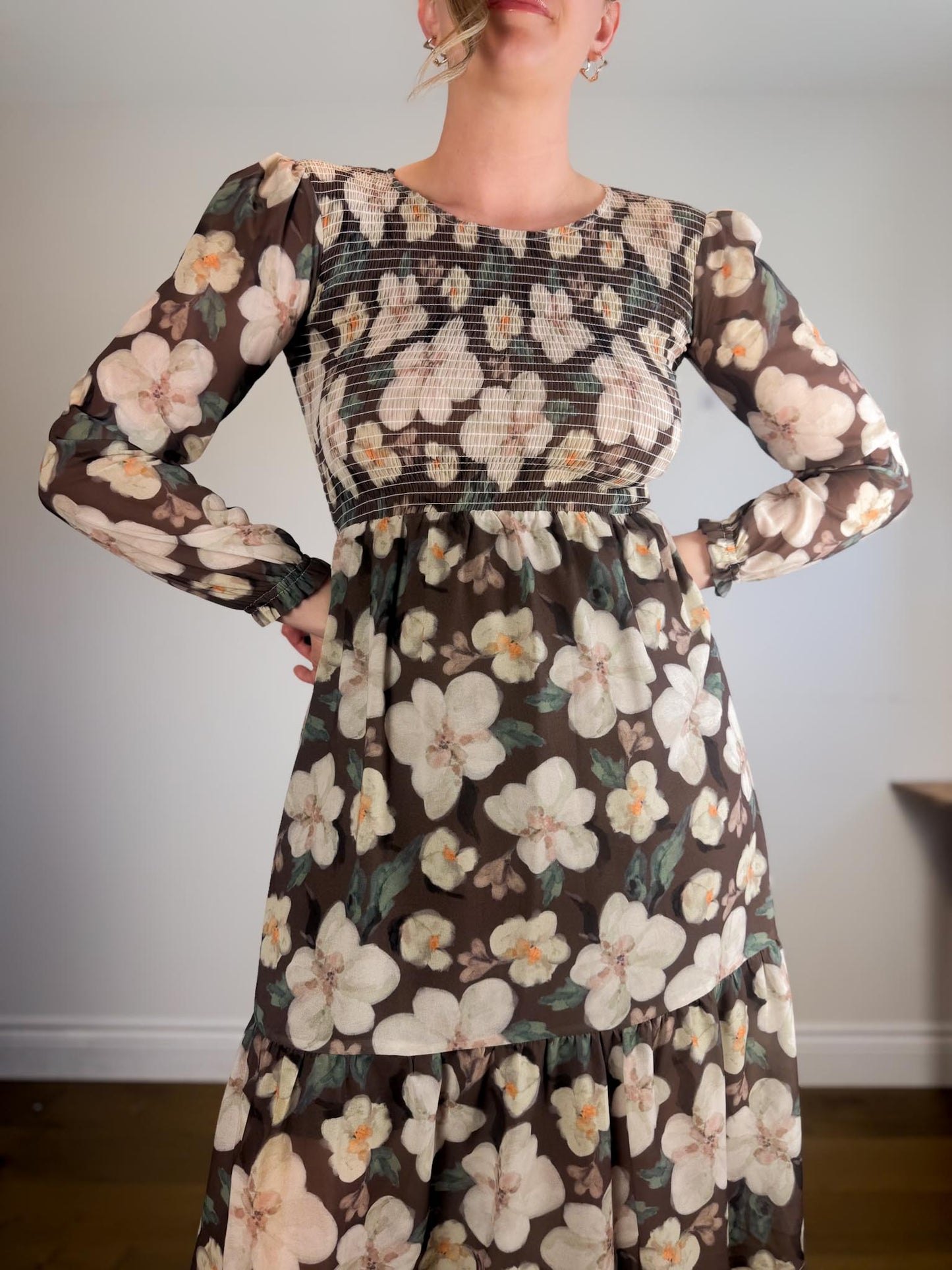 Mad About You x Jilly Box "The Grace Midi Dress in Floral" (Size S/M)
