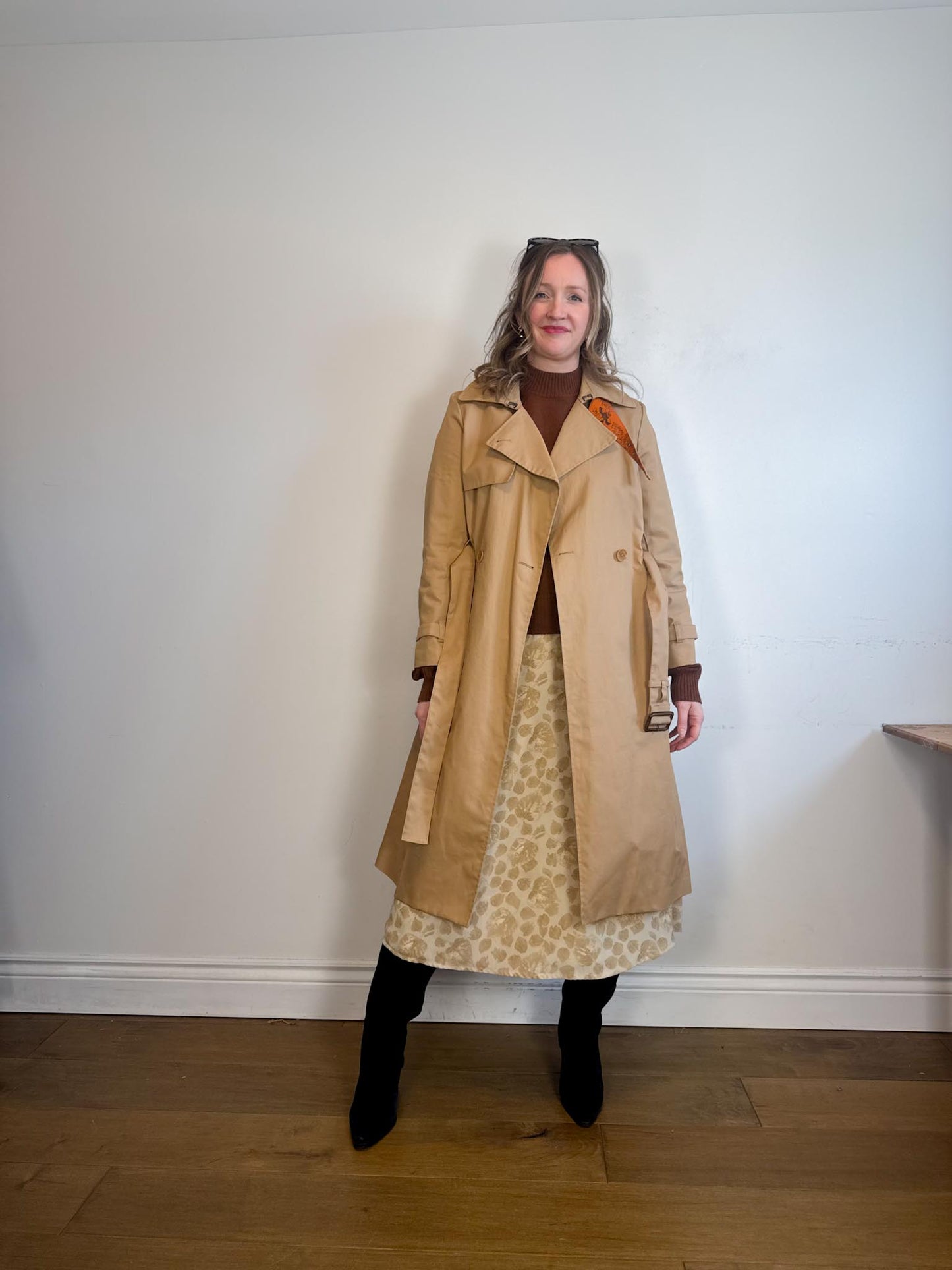 Banana Republic Khaki Trench Coat (Size M/L)