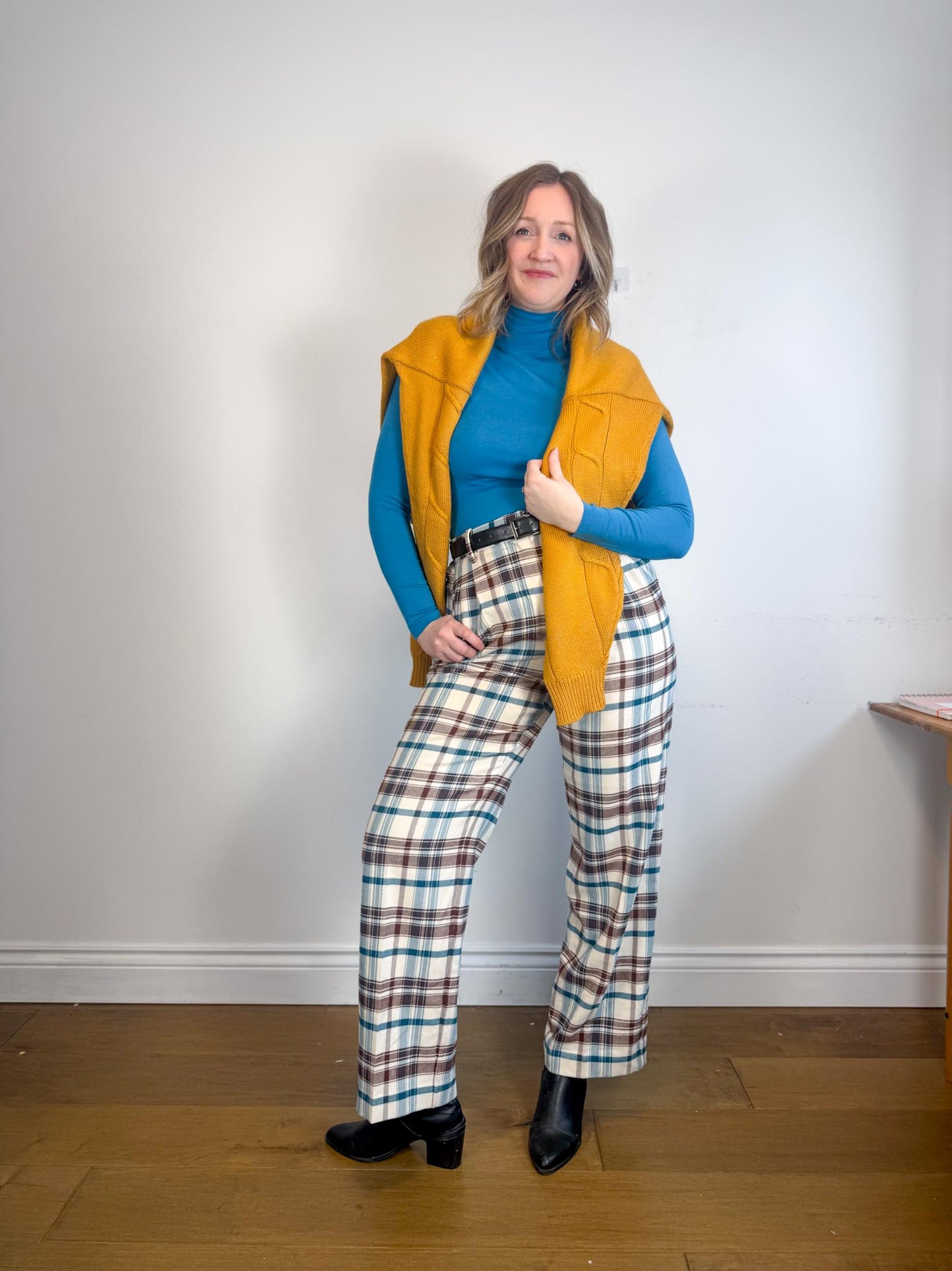 Vintage Cable Knit Wool Sweater in Mustard (Size XL)