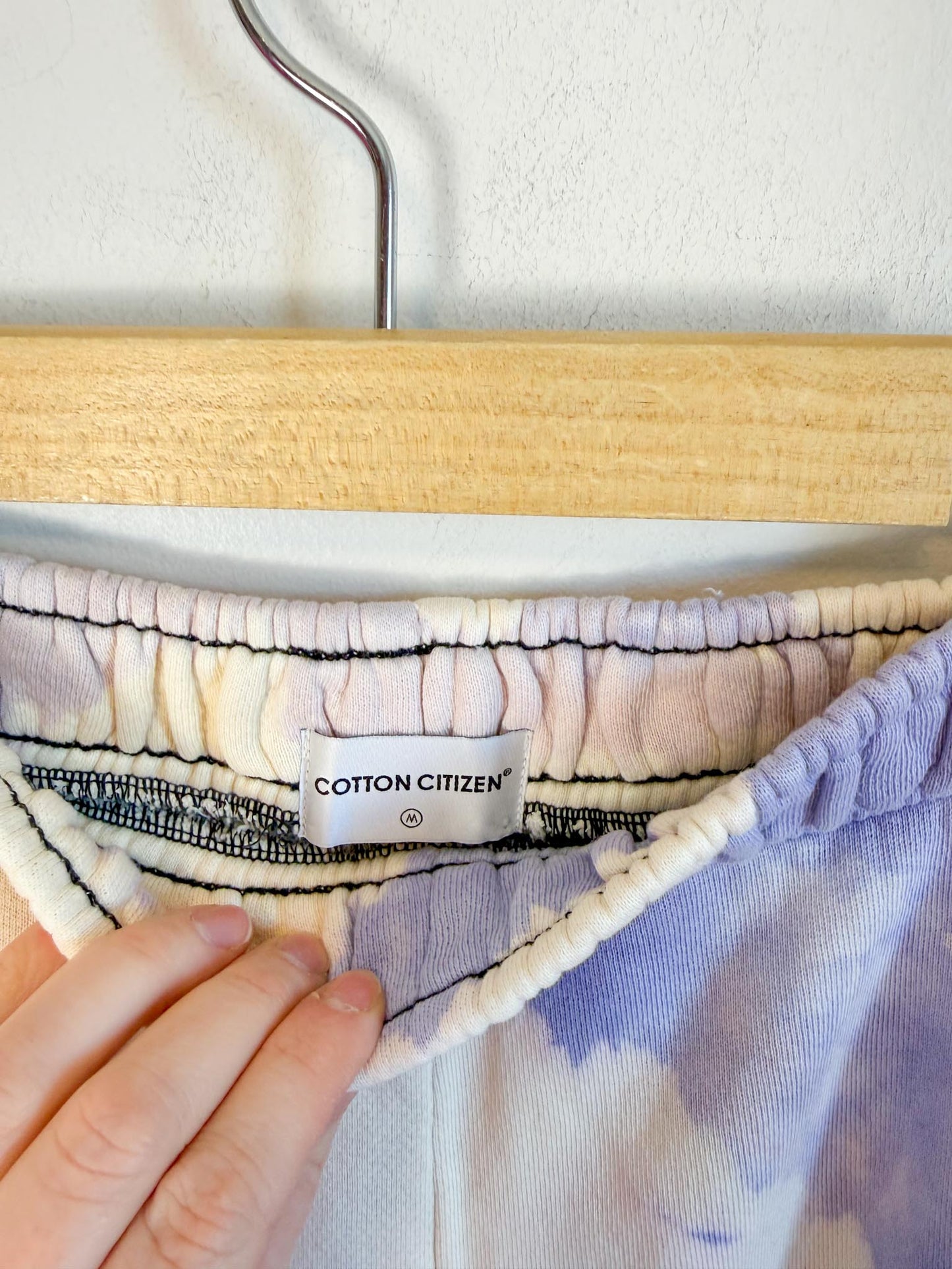 Cotton Citizen "Brooklyn Sweatpants in Lilac Blast" (Size M)