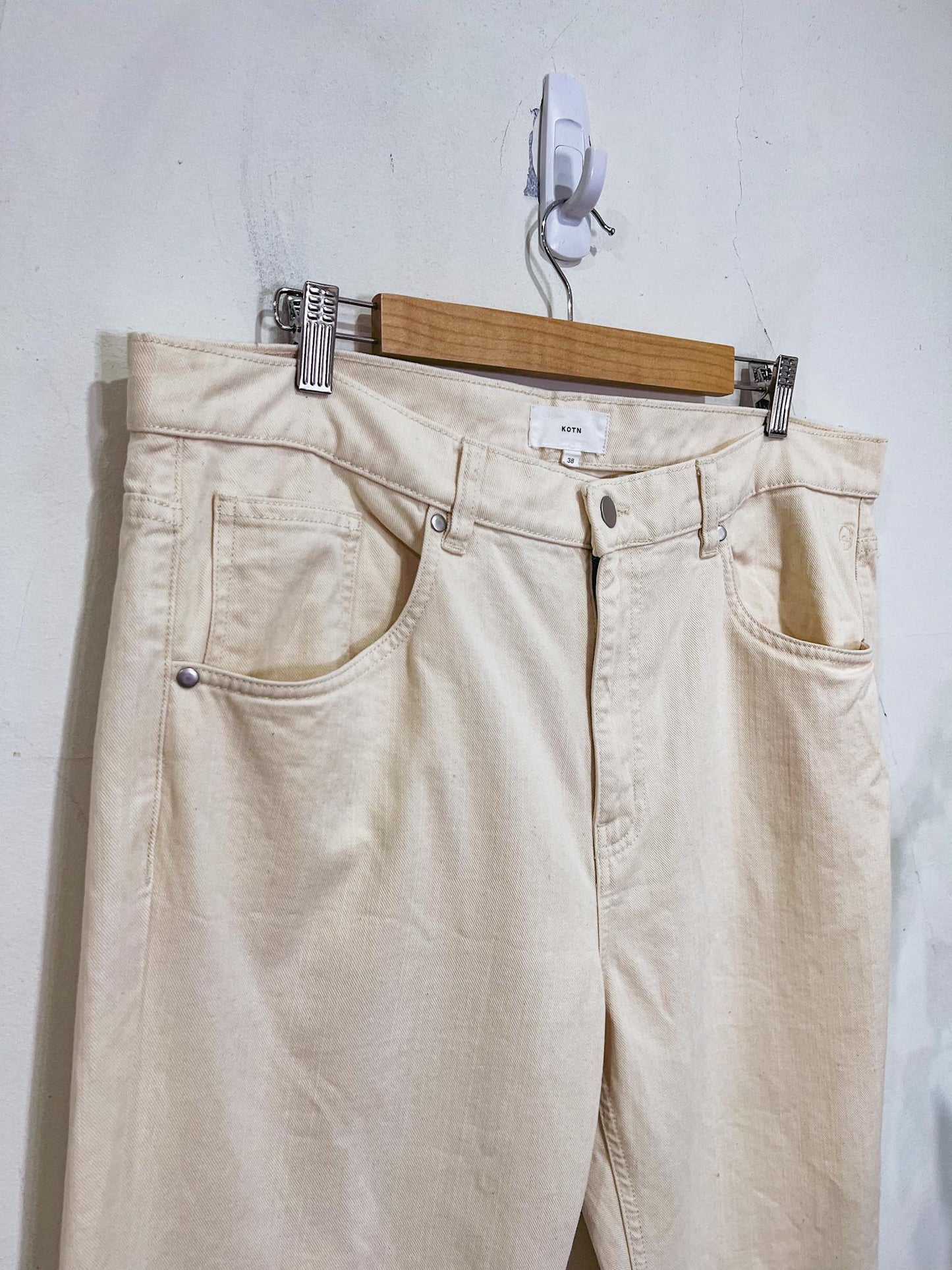 KOTN Slow Fashion Denim Jeans in Natural (Size 38)