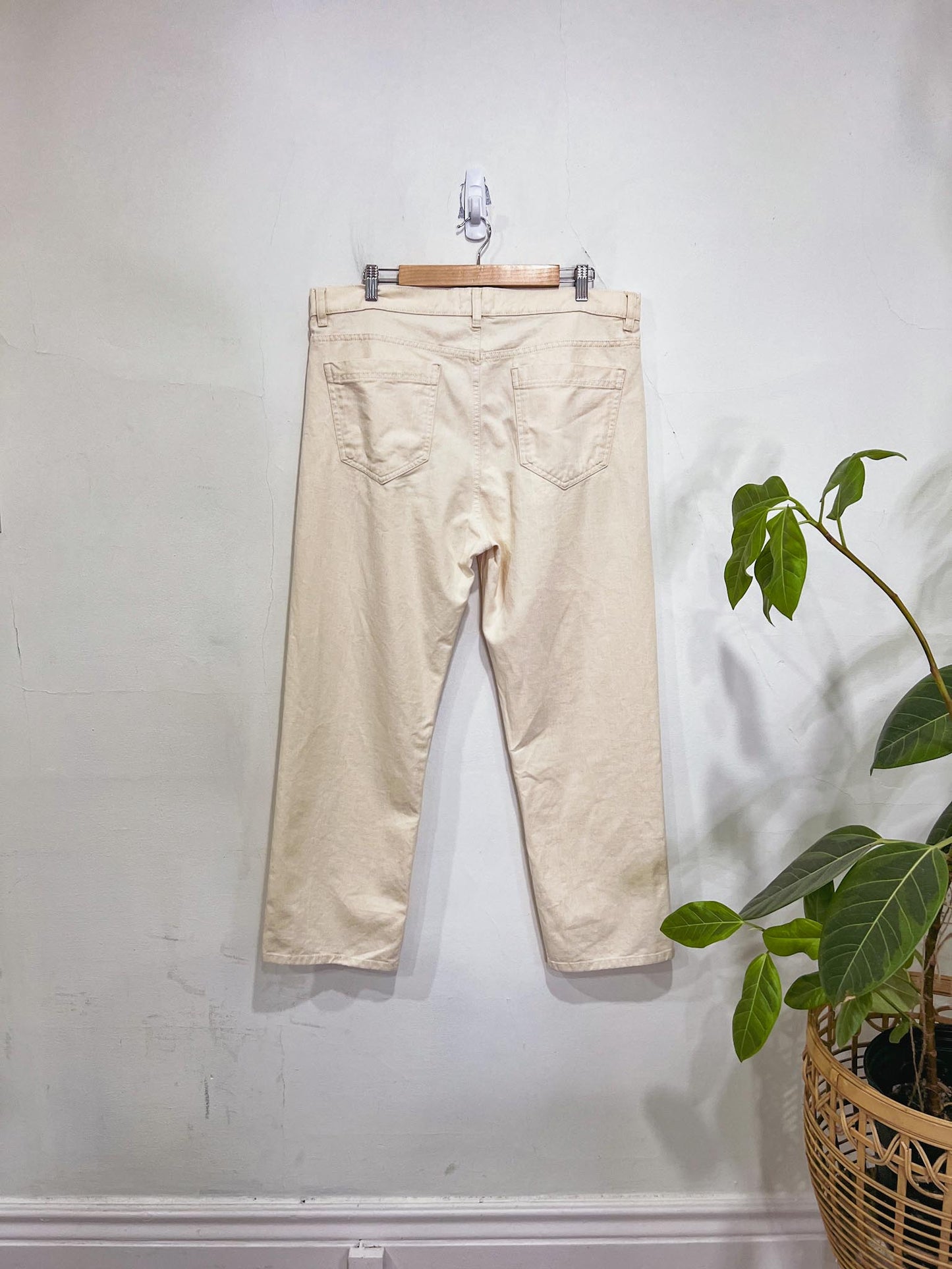 KOTN Slow Fashion Denim Jeans in Natural (Size 38)