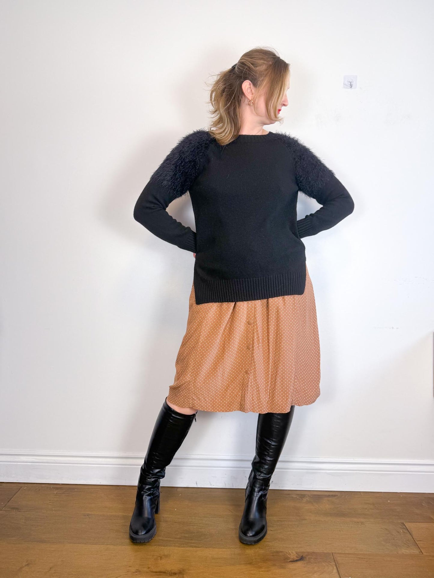 ANINE BING Designer "Fluffy Shoulder Wool Sweater in Black" (Size M)