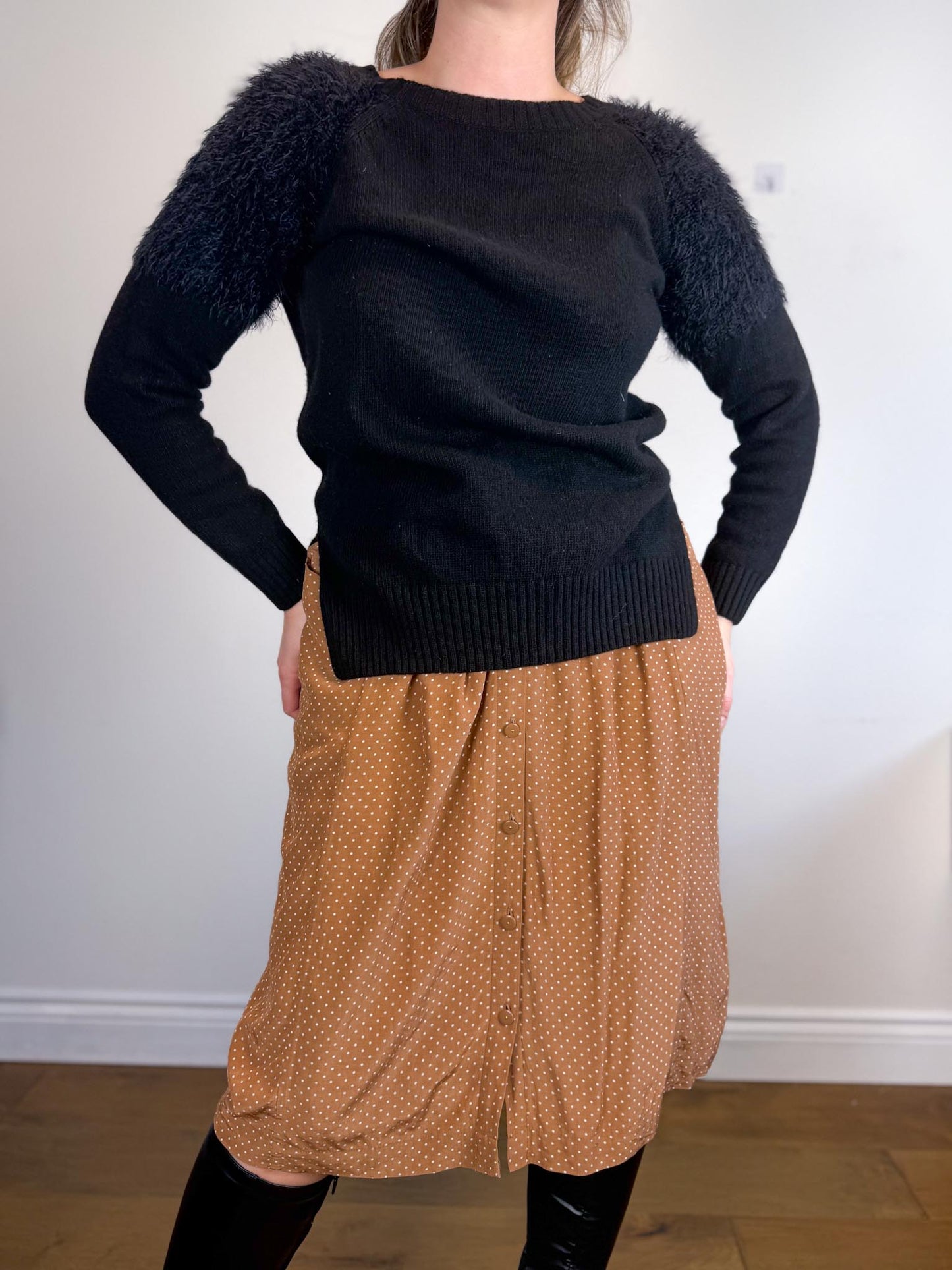 ANINE BING Designer "Fluffy Shoulder Wool Sweater in Black" (Size M)