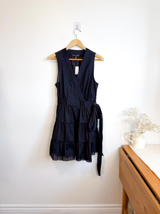 Banana Republic "Stampa Mini Dress in Black" NWT (Size M)