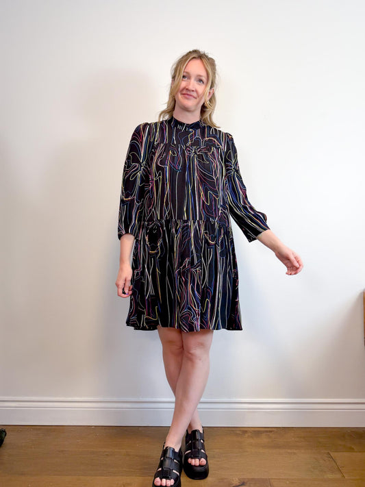 Dagg & Stacey Slow Fashion Long Sleeve Dress in Multi-Colour/Black (Size L)