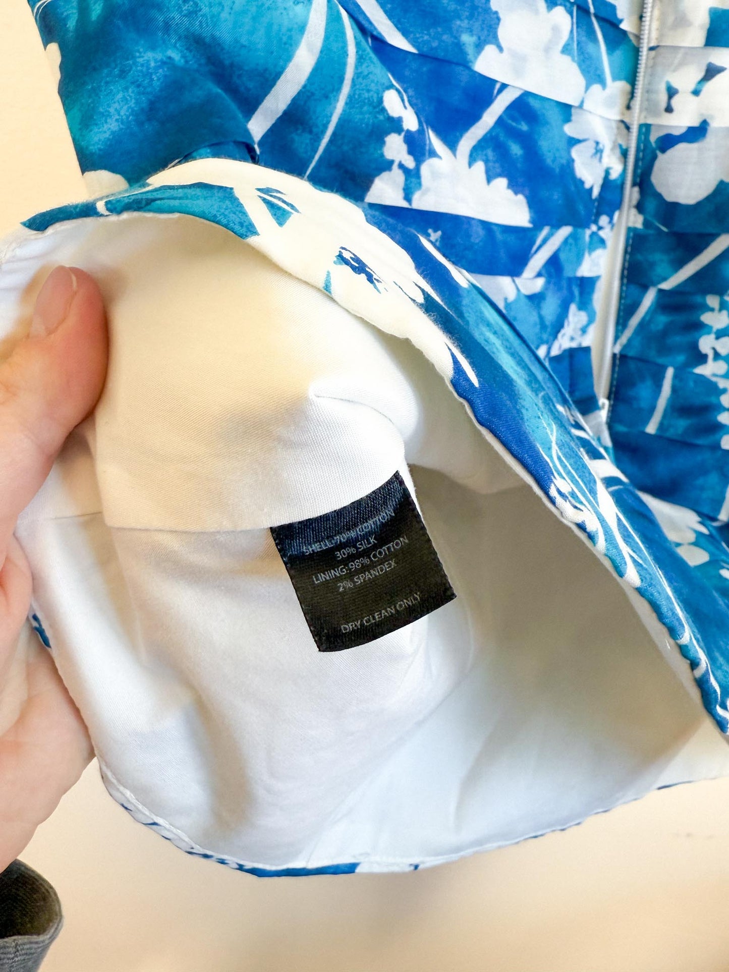 White House Black Market Silk Bustier Corset Top in White/Blue Floral (Size L)