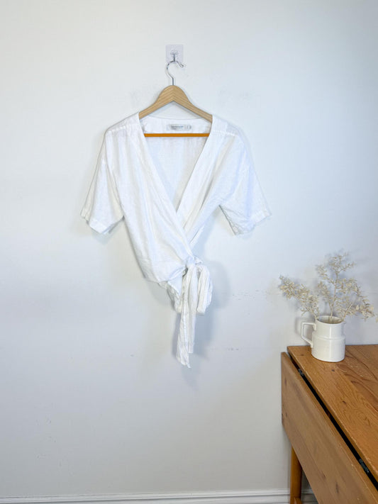 Simons Contemporaine Linen Wrap Top in White (Size M)