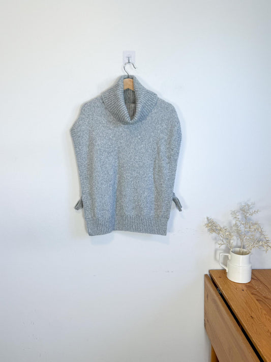 WITCHERY Turtleneck Sweater Vest in Grey (Size L)