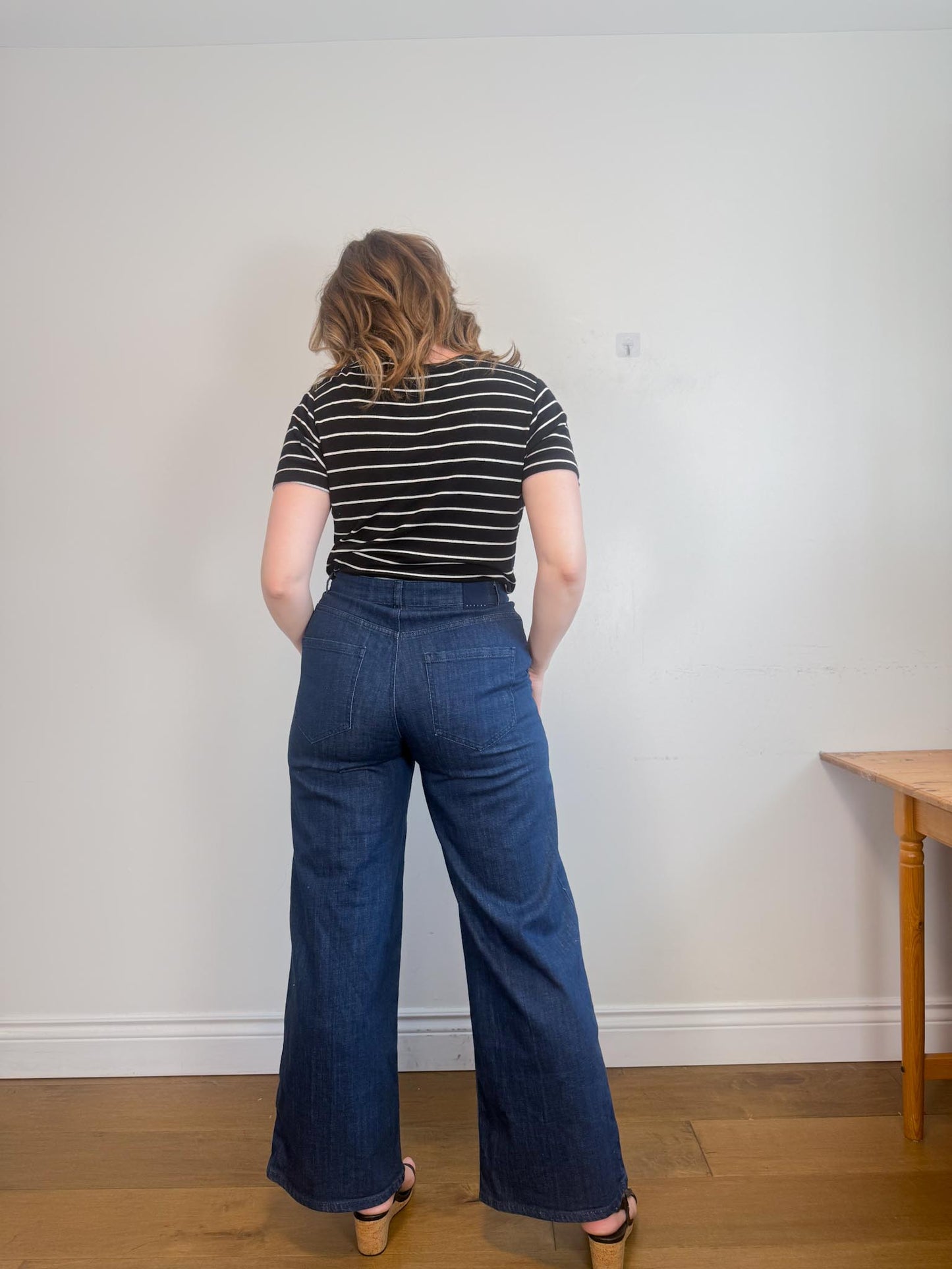 Sisley Organic Cotton Wide Leg Denim in Dark Wash (Size 31)
