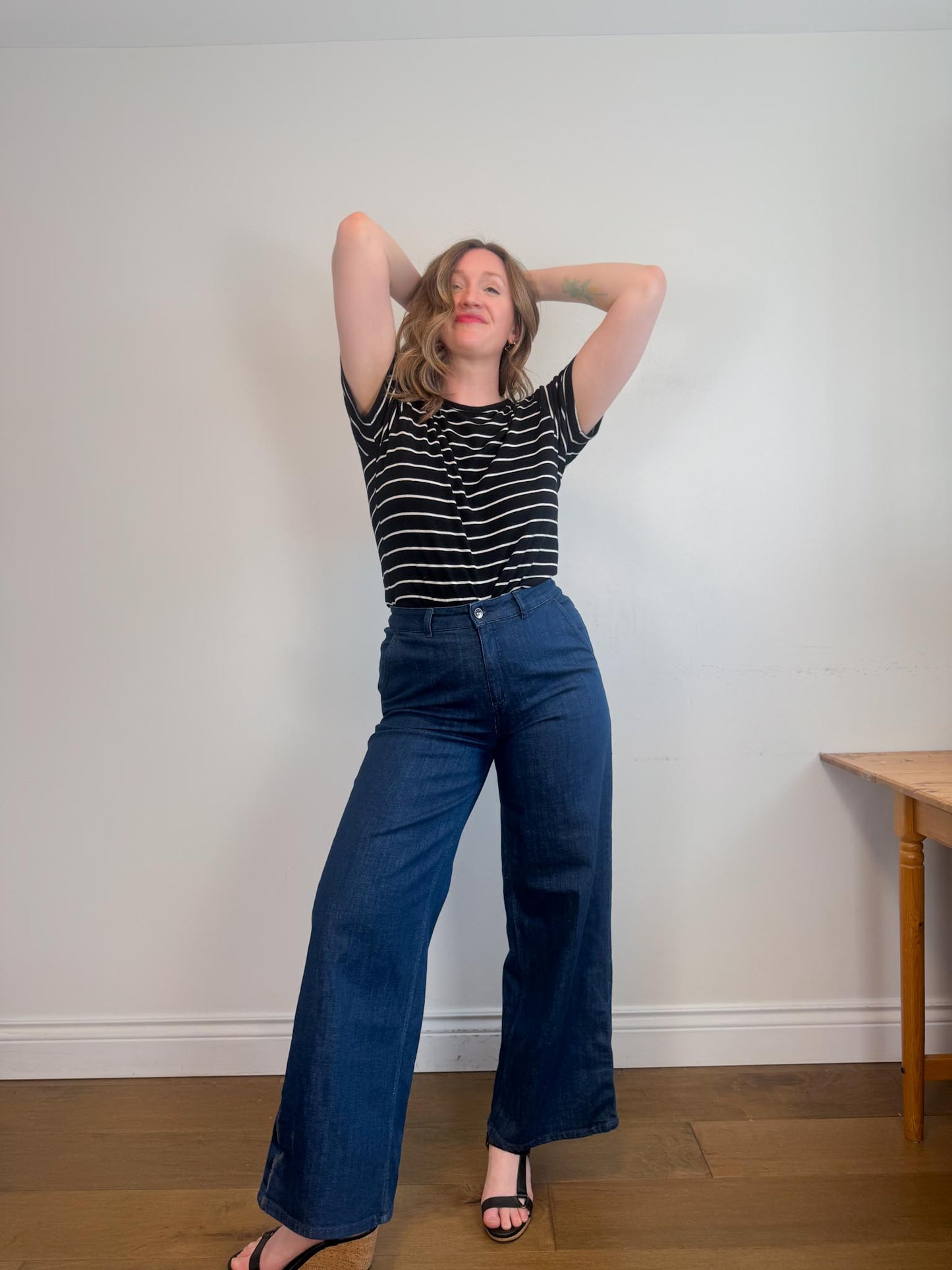 Sisley Organic Cotton Wide Leg Denim in Dark Wash (Size 31)