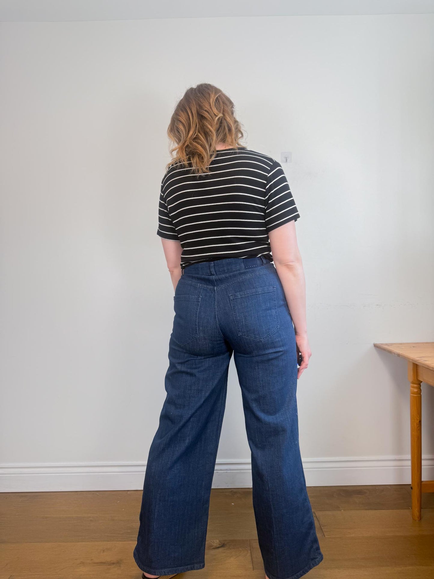 Sisley Organic Cotton Wide Leg Denim in Dark Wash (Size 31)