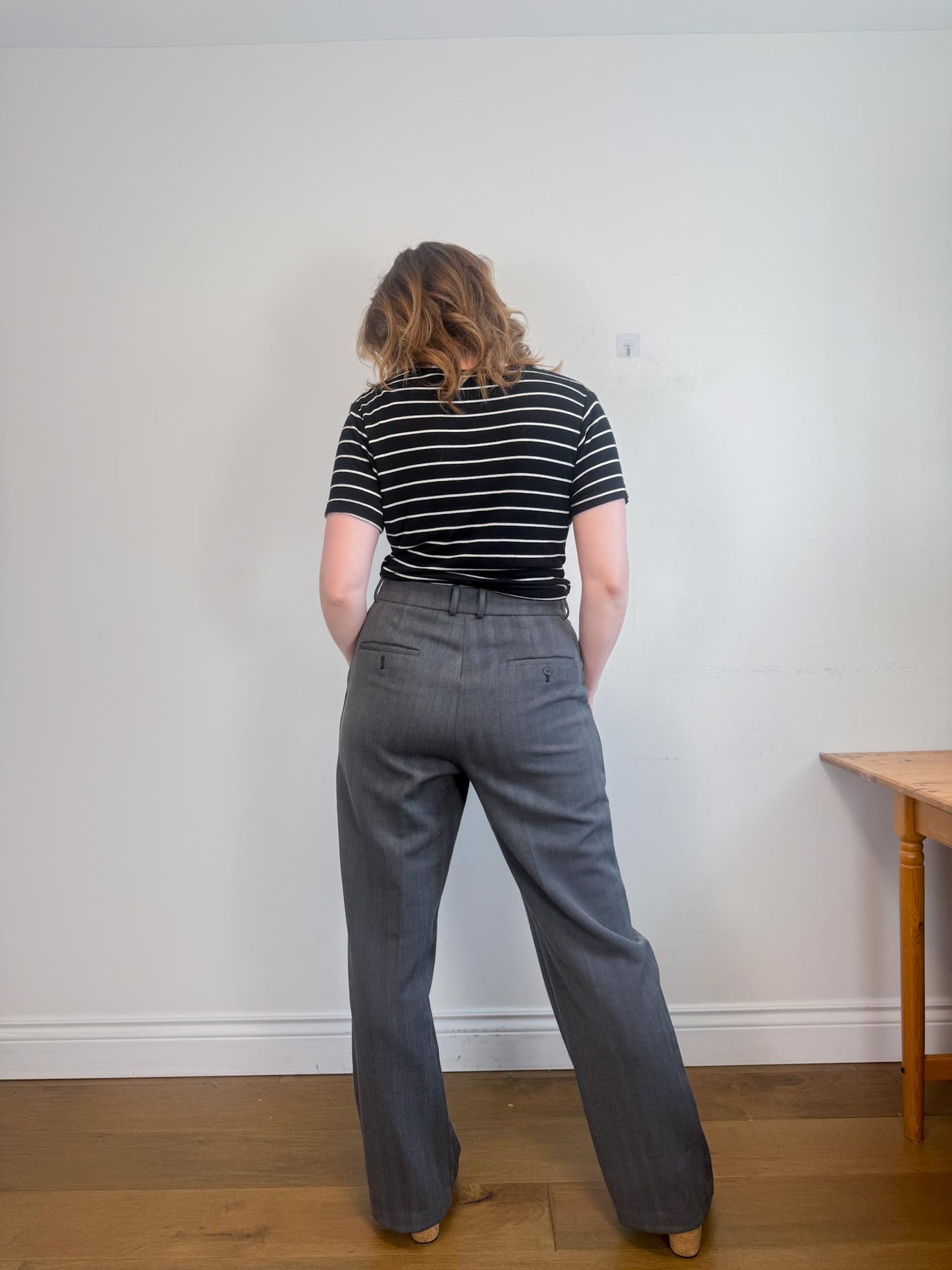Babaton High Rise Trousers in Grey (Size 16)