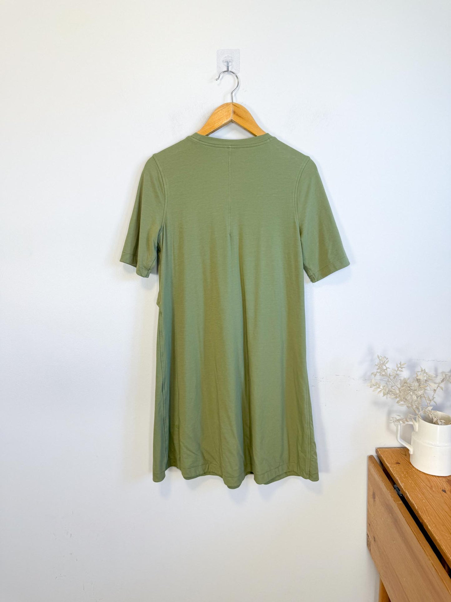 Lululemon Wrap Style T-Shirt Dress in Green (Size L)