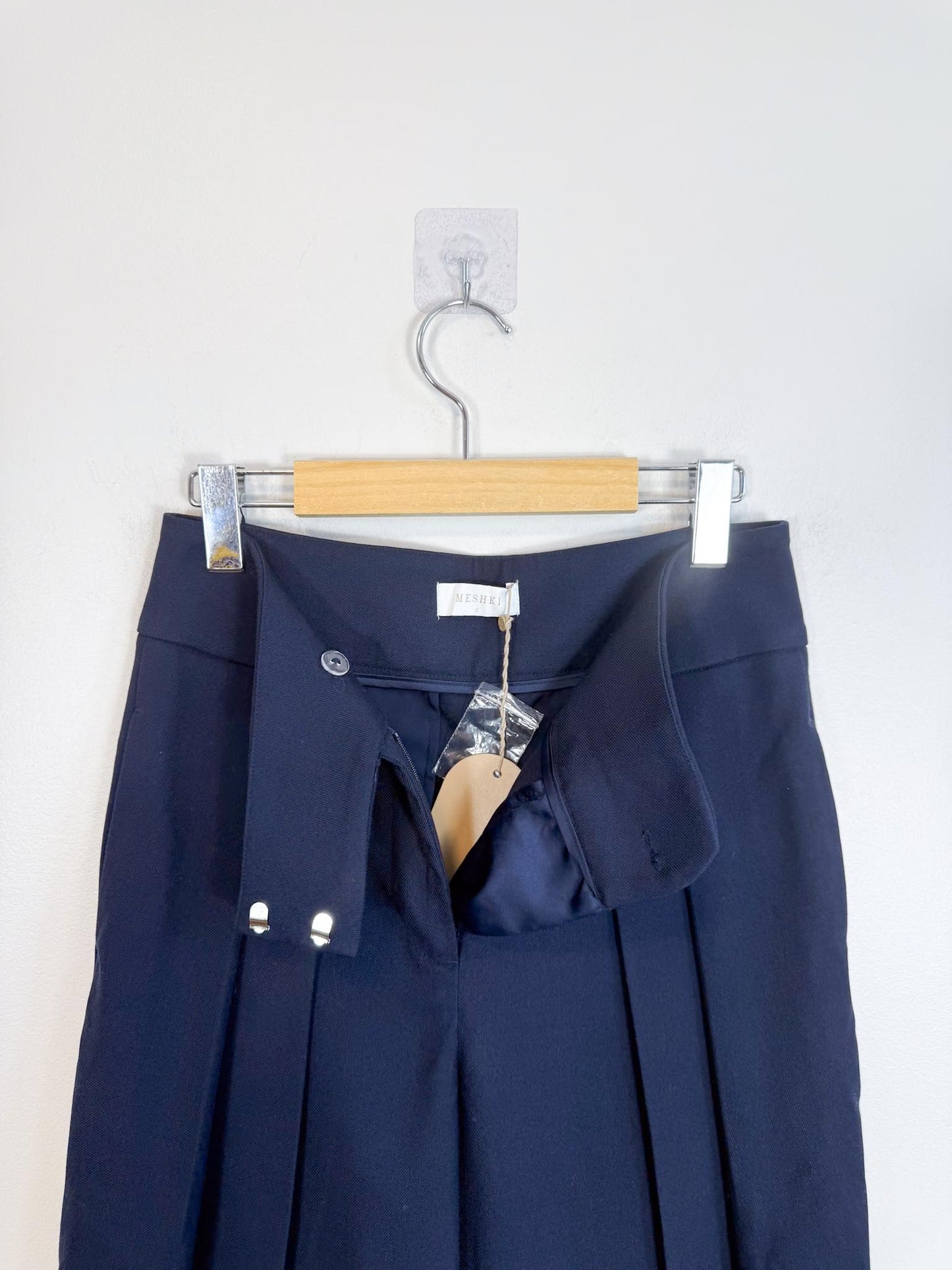 MESHKI "Penelope Pleated High Waisted Pants in Dark Navy" NWT (Size S)