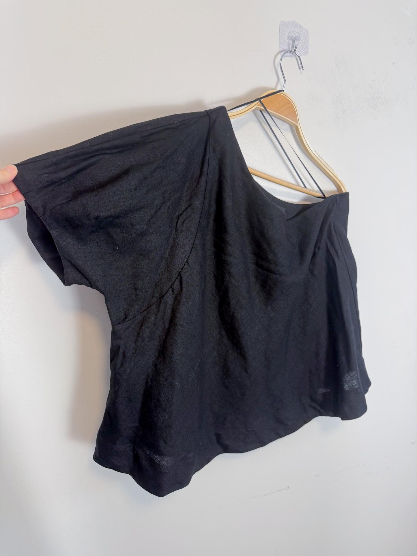 Banana Republic One Shoulder Linen Top in Black (Size L)
